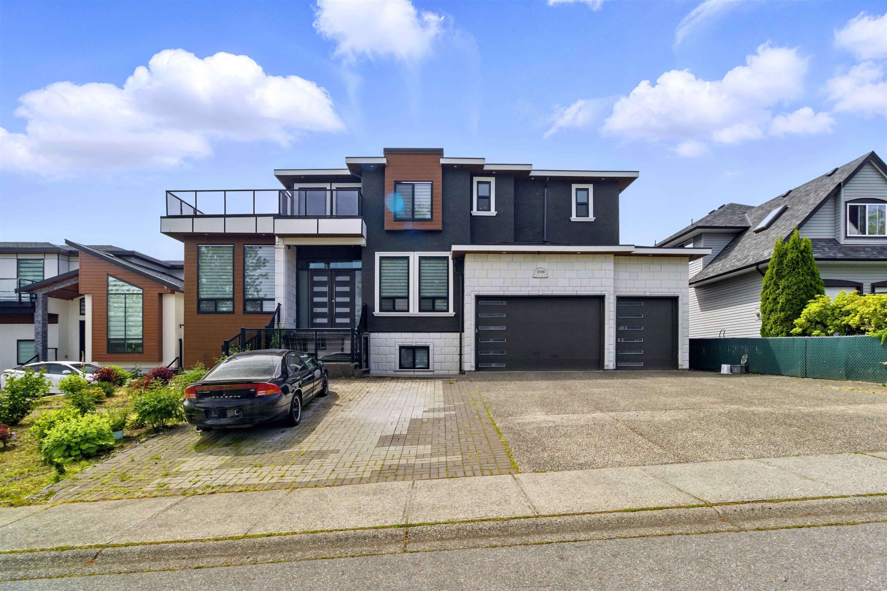 27038 25a Avenue, Langley