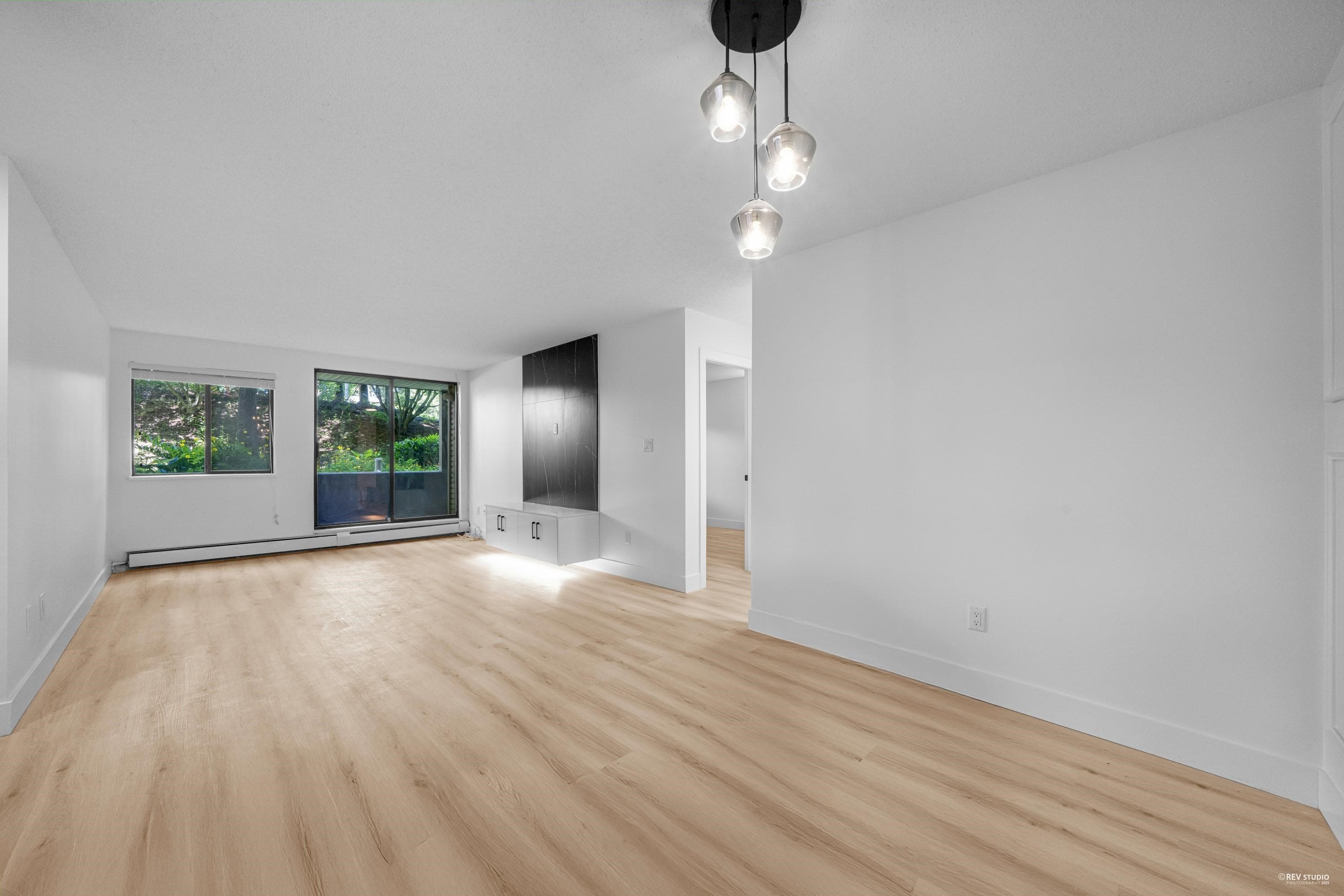 111 - 10698 151a Street, Surrey, V3R 8T5 — photo 5