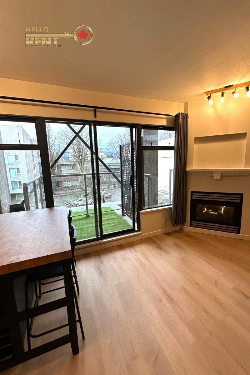 403 - 2228 Marstrand Avenue, Vancouver, V6K 4T1 — photo 4