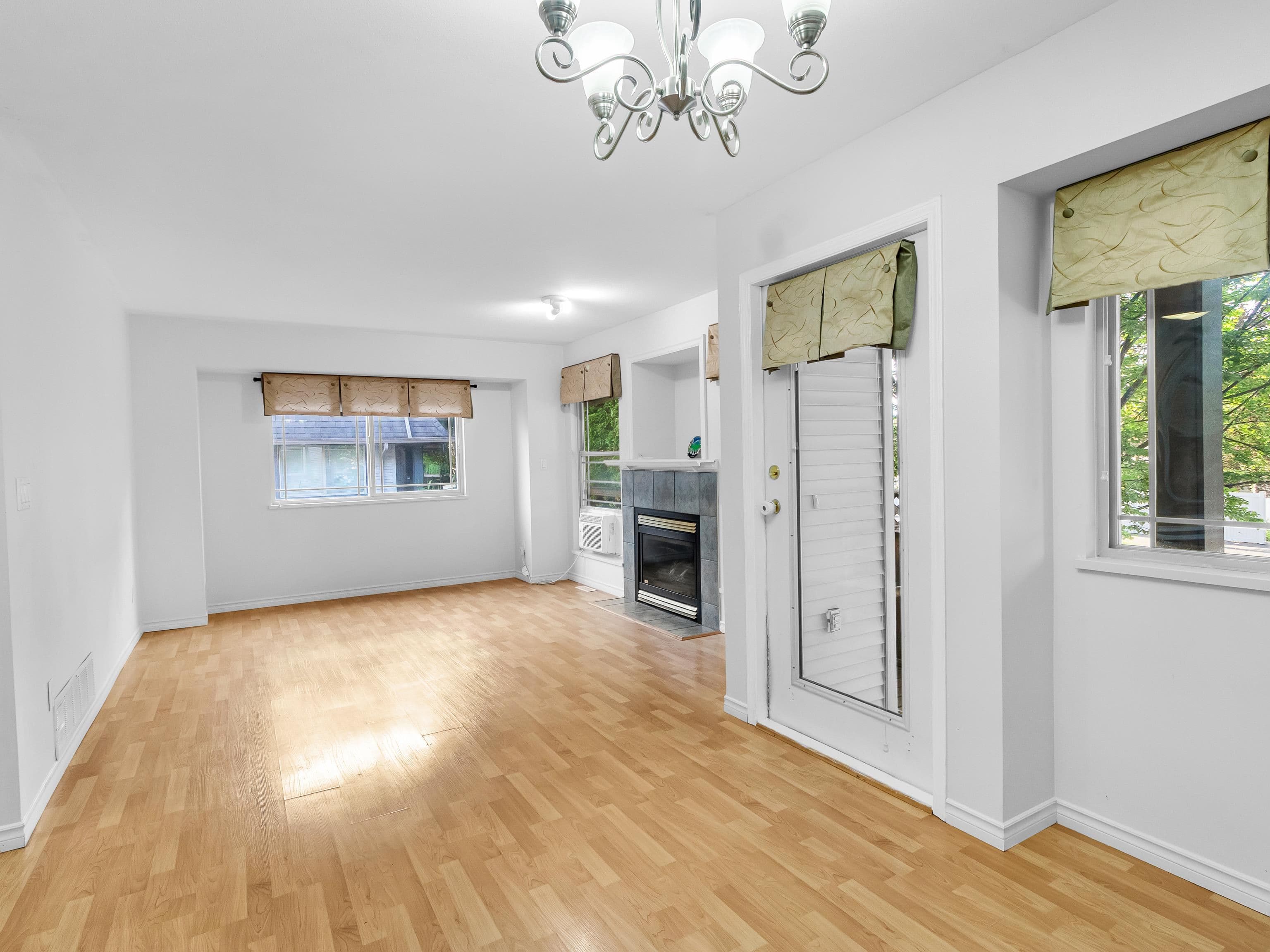 6 - 22980 Abernethy Lane, Maple Ridge, V2X 3N4 — photo 3