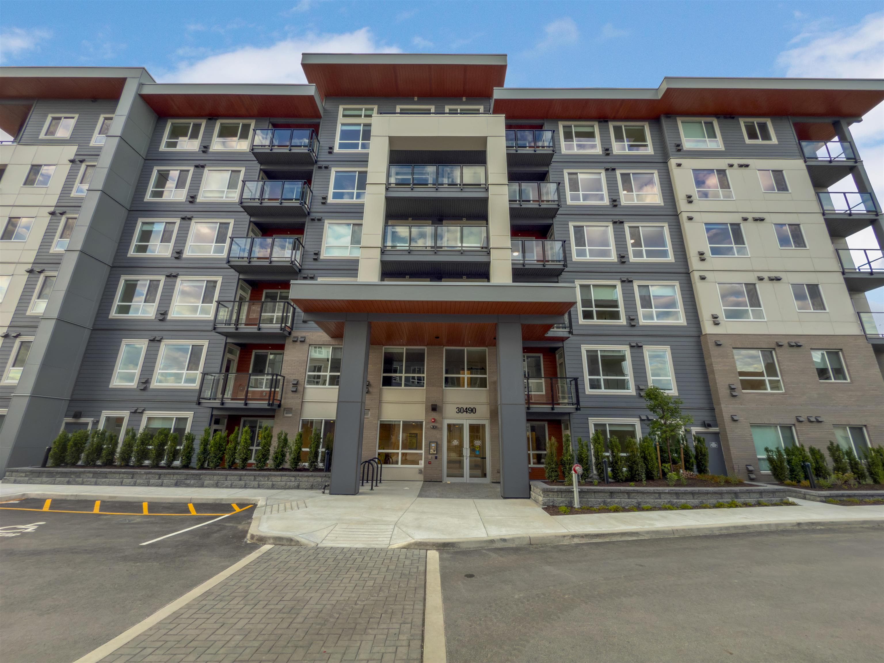 610 - 30490 Cardinal Avenue, Abbotsford, V2T 0C5 — photo 2