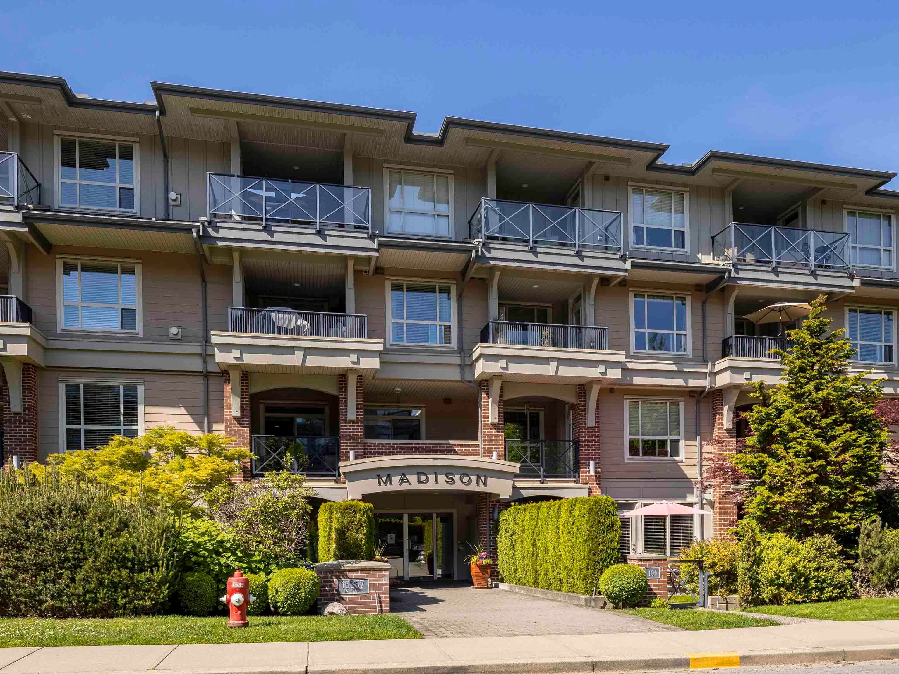 303 - 15357 17a Avenue, Surrey, V4A 1V4 — photo 3