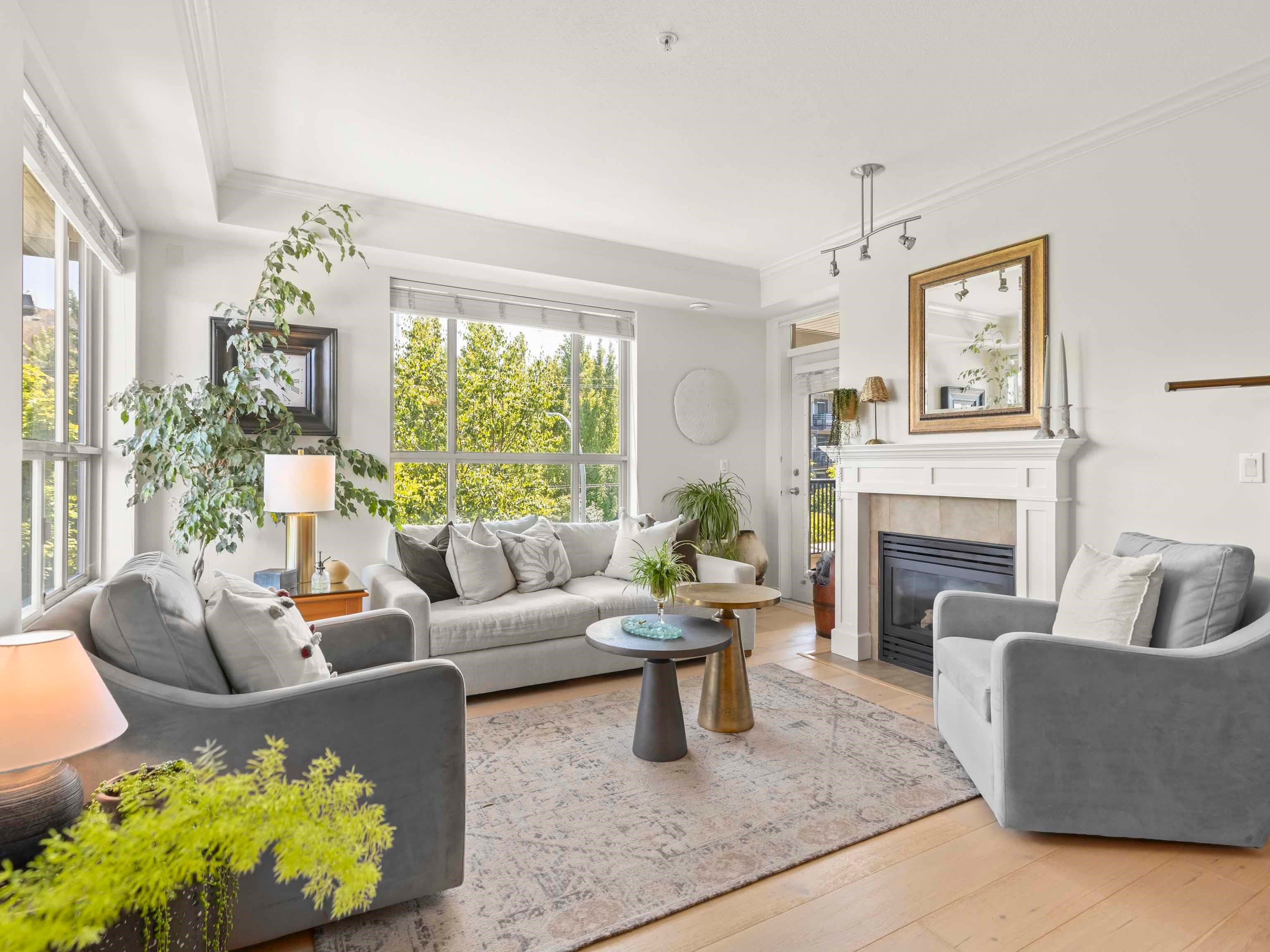 303 - 15357 17a Avenue, Surrey
