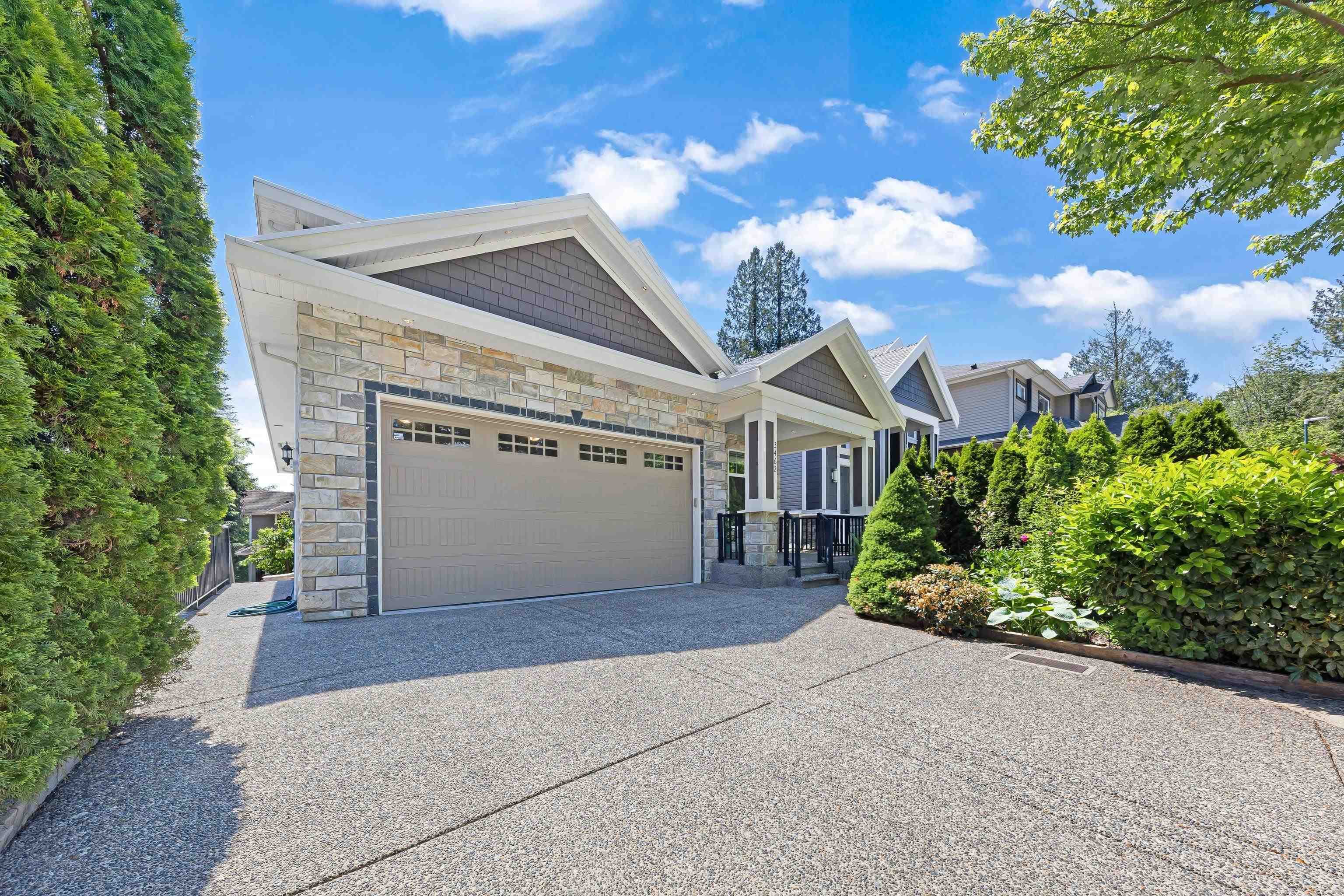 3462 Darwin Avenue, Coquitlam