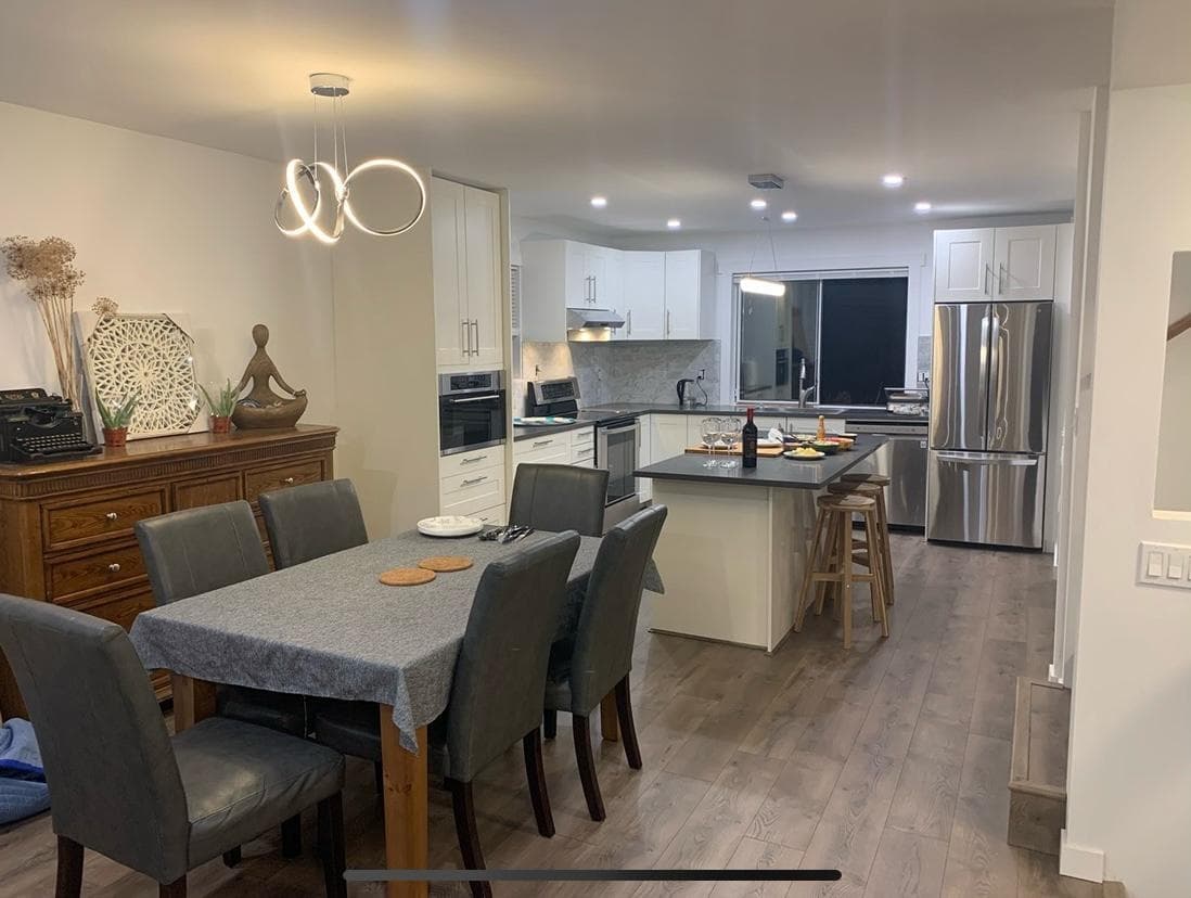1250 River Drive, Coquitlam