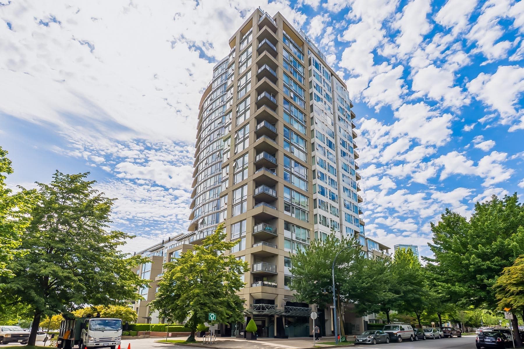 1605 - 1383 Marinaside Crescent, Vancouver, V6Z 2W9 — photo 4