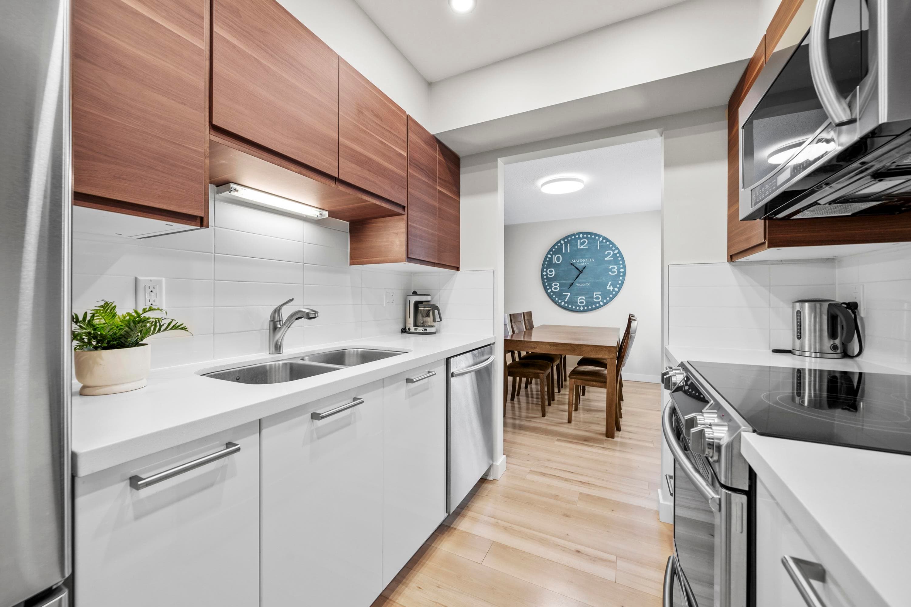 206 - 1531 Merklin Street, White Rock, V4B 4C6 — photo 4