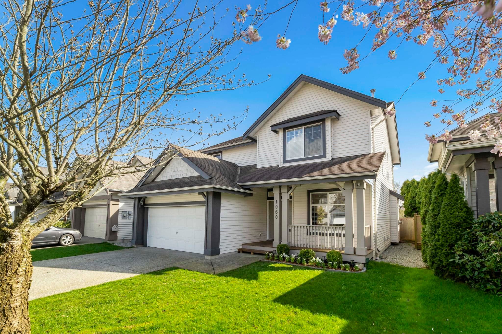 1060 Tigris Crescent, Port Coquitlam, V3B 8B9 — photo 2