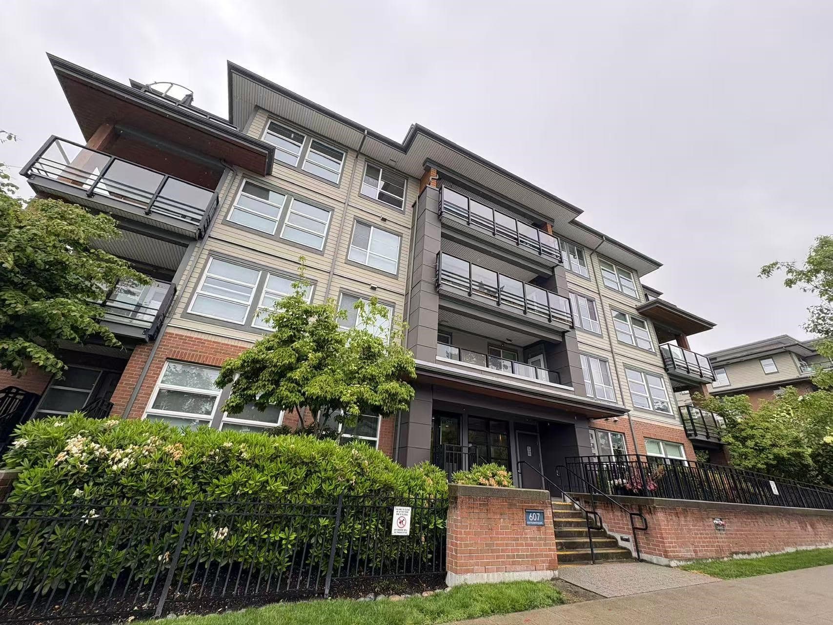 202 - 607 Cottonwood Avenue, Coquitlam, V3J 0H1 — photo 1
