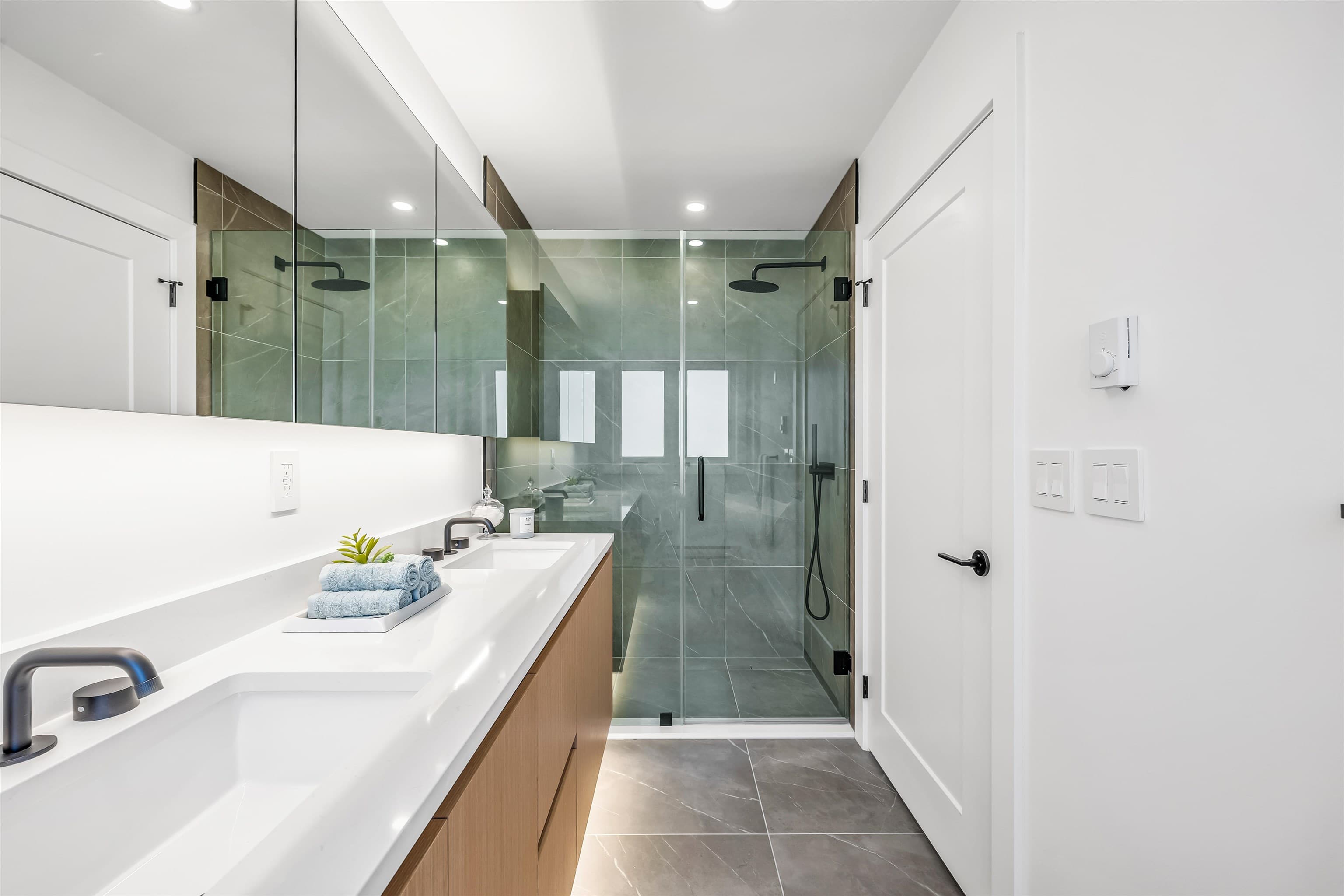 6815 Oak Street, Vancouver, V6P 1H5 — photo 2
