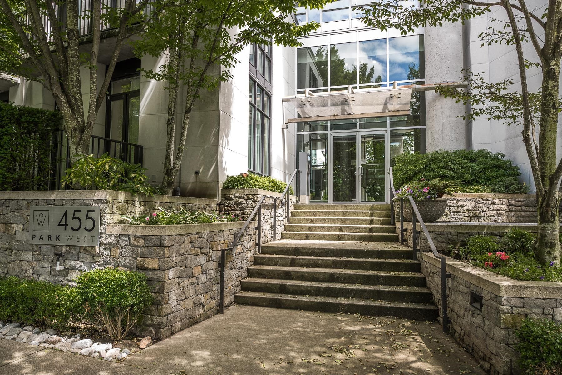 1705 - 455 Beach Crescent, Vancouver, V6Z 3E5 — photo 4