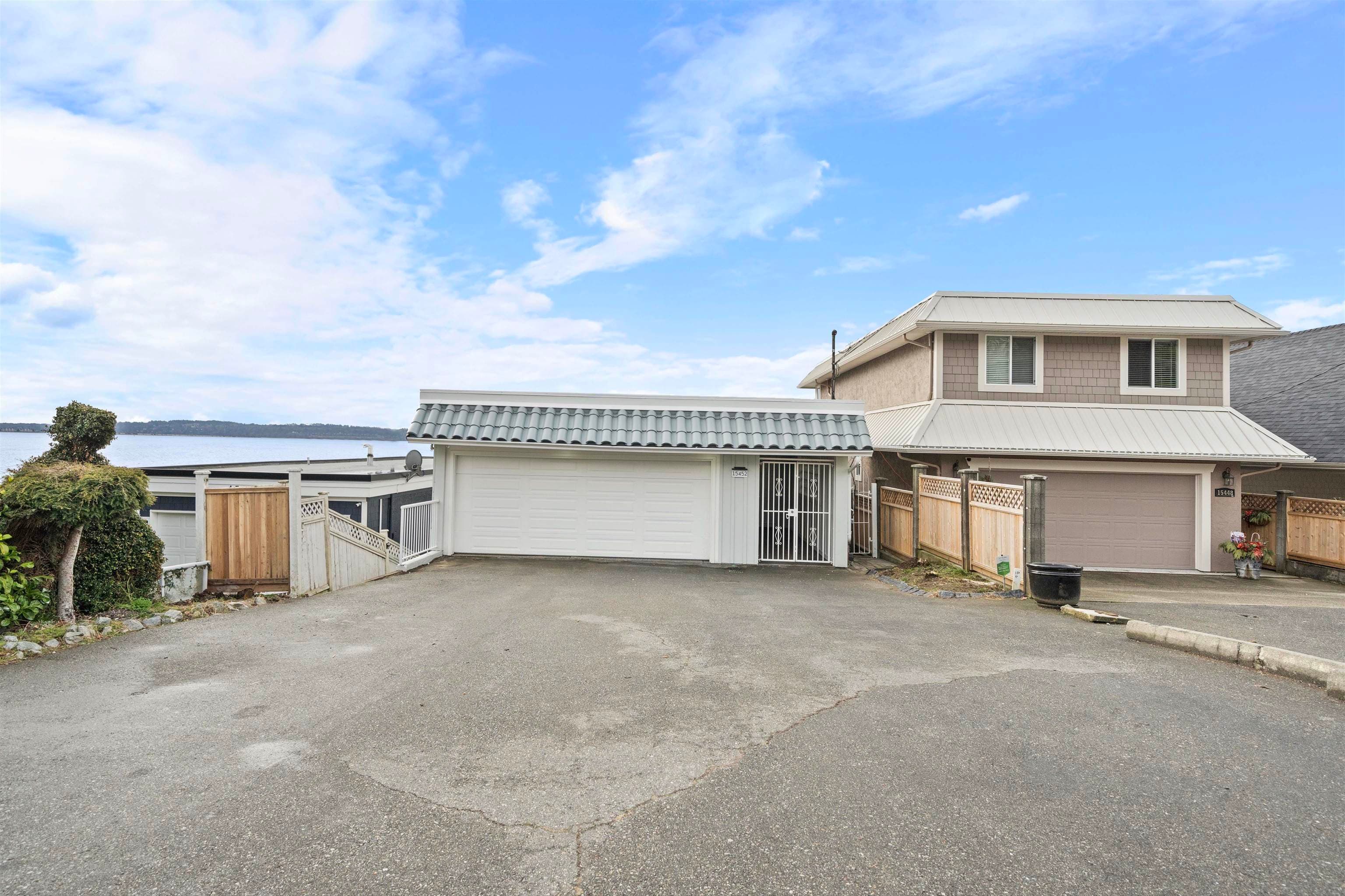 15452 Victoria Avenue, White Rock, V4B 1H3 — photo 4