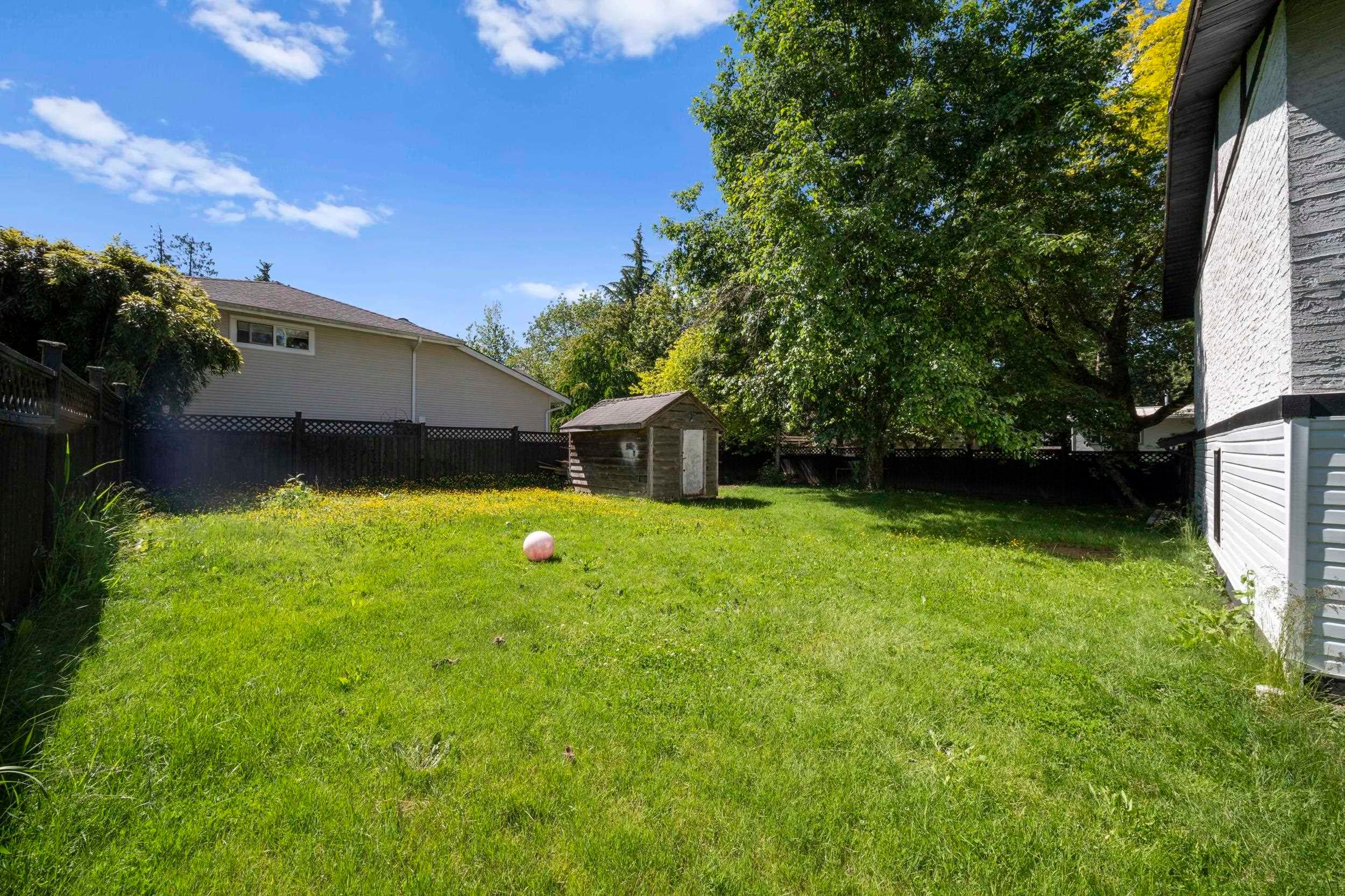 6194 Palomino Crescent, Surrey, V3S 5B6 — photo 2