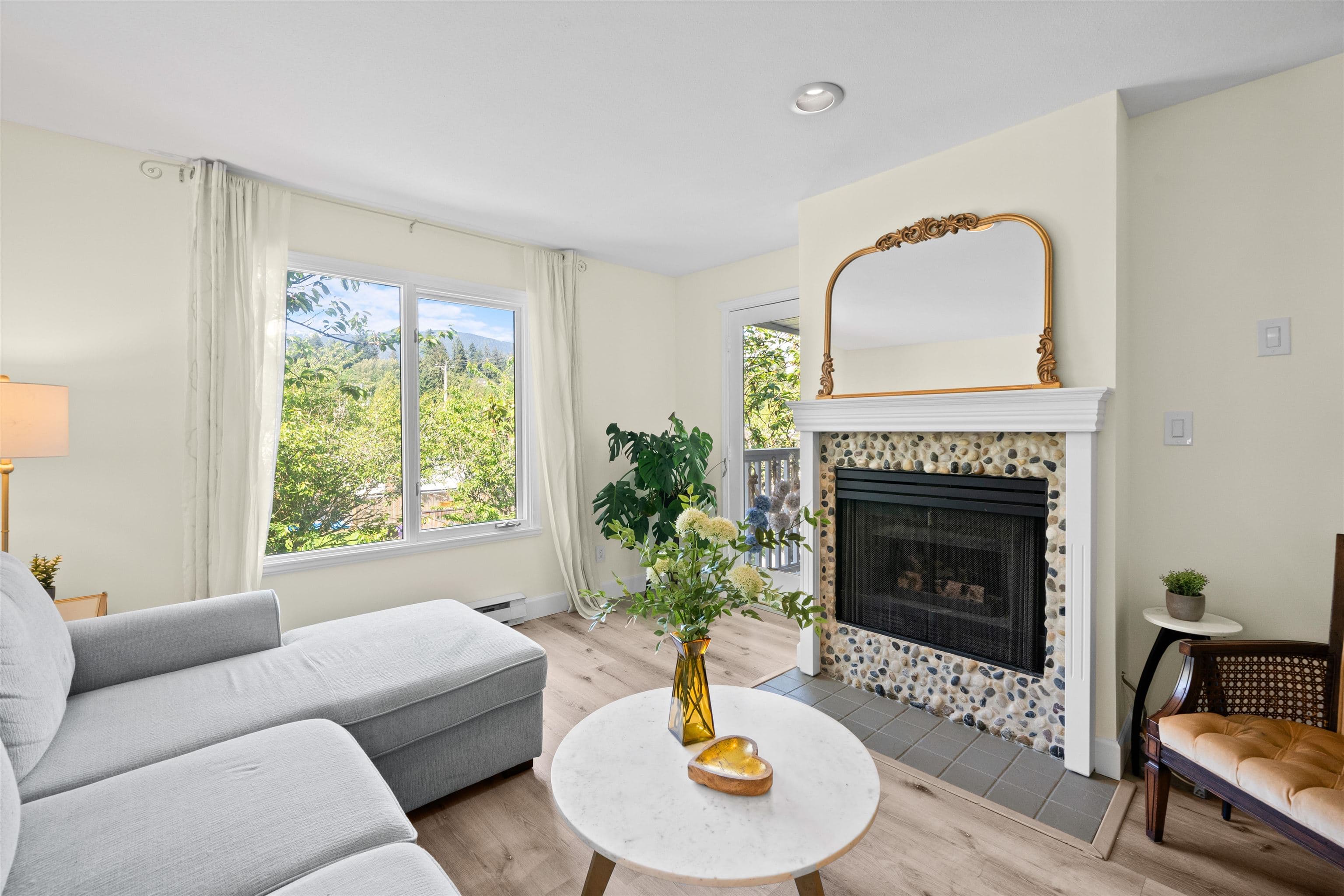 204 - 1528 Bowser Avenue, North Vancouver, V7P 2Y3 — photo 5