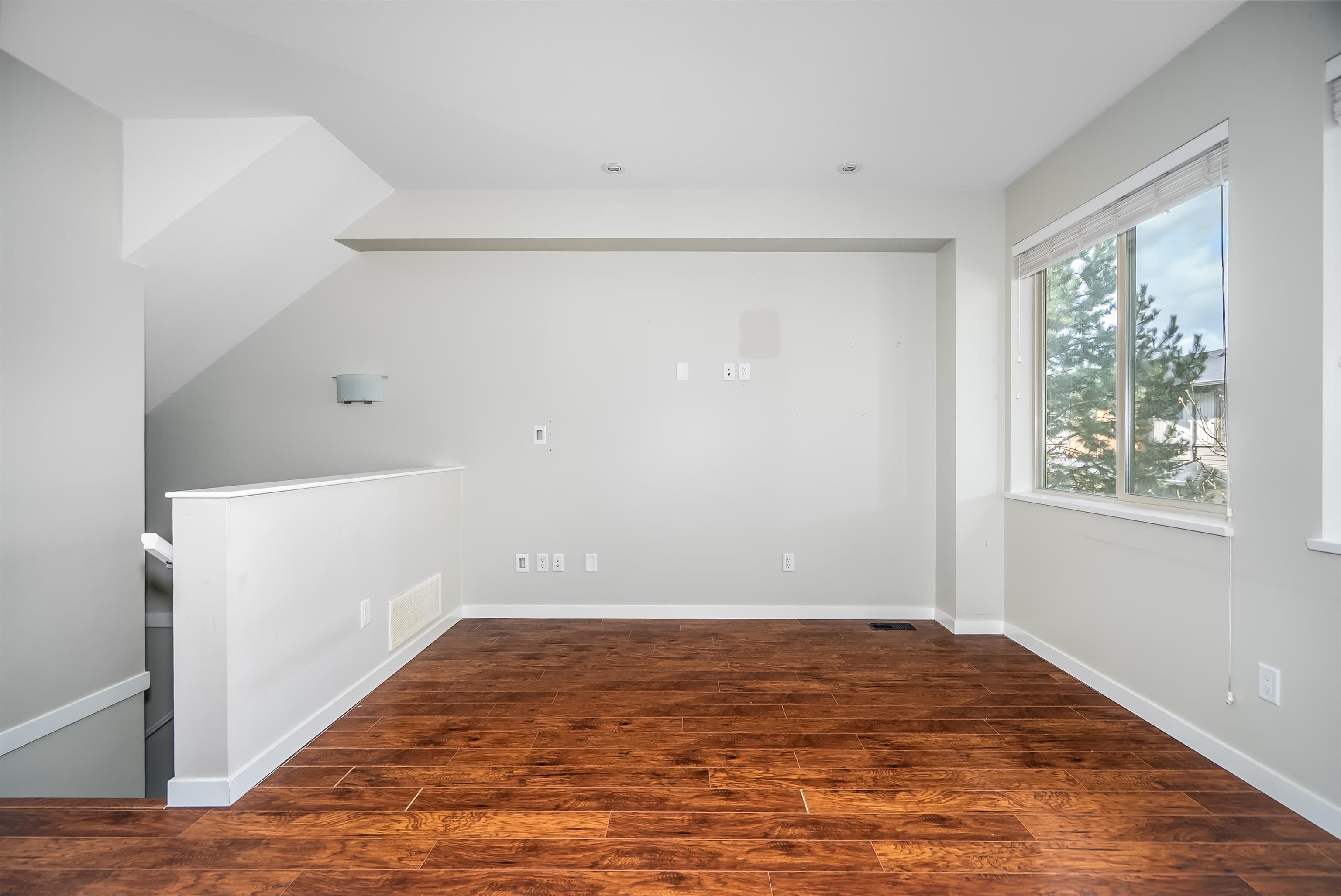 35 - 34248 King Road, Abbotsford, V2S 0B1 — photo 3