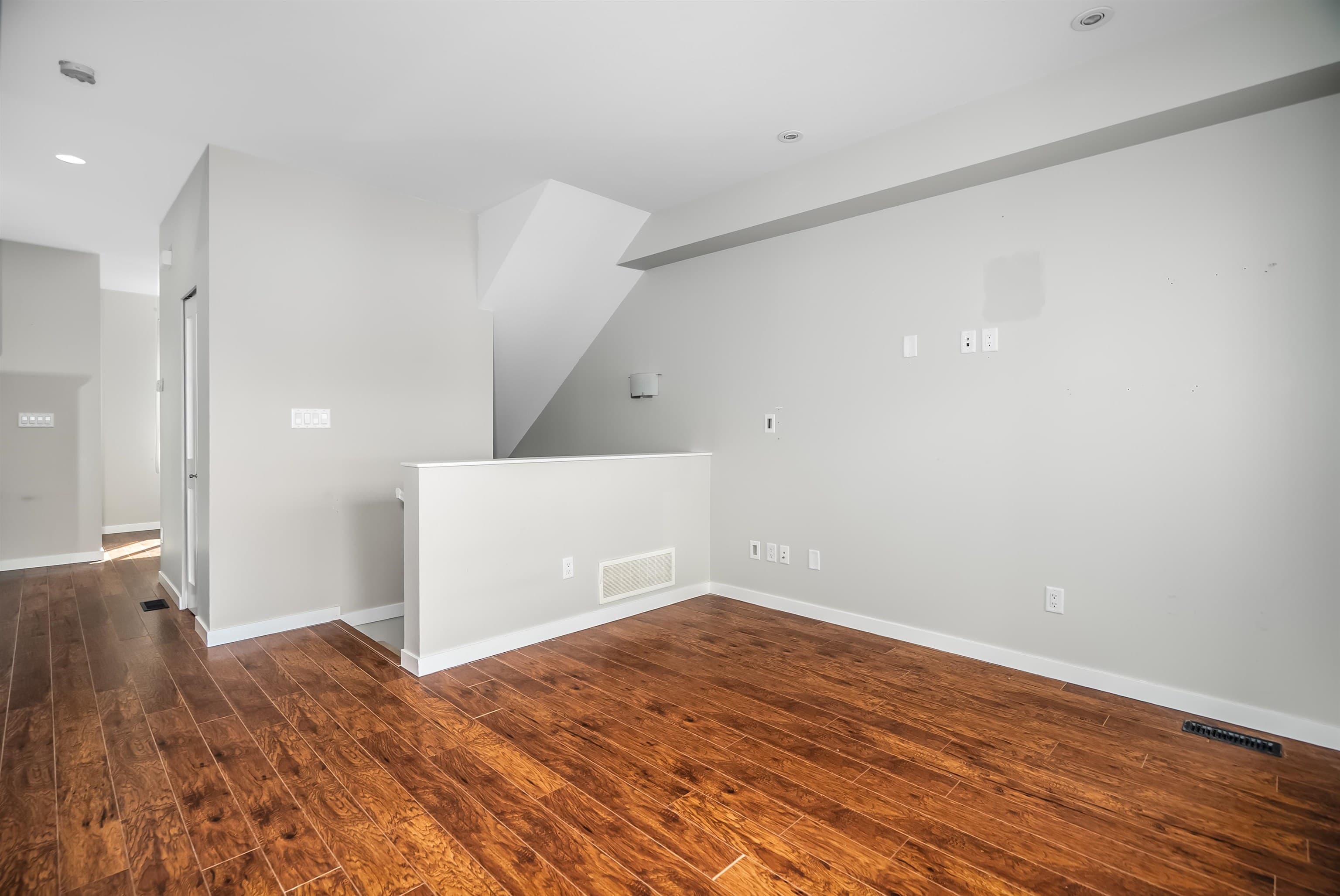 35 - 34248 King Road, Abbotsford, V2S 0B1 — photo 4