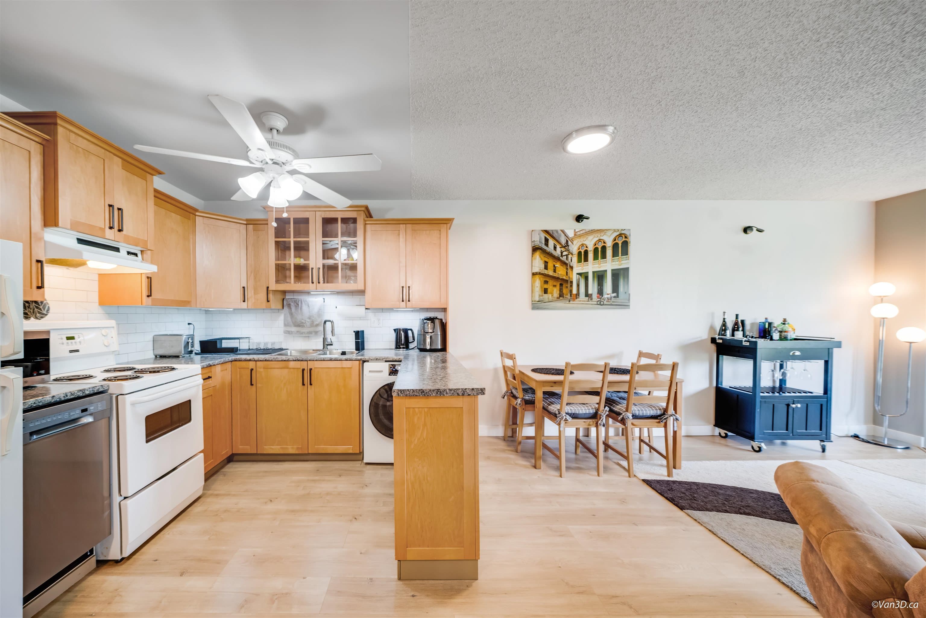 307 - 1122 King Albert Avenue, Coquitlam, V3J 1X7 — photo 2