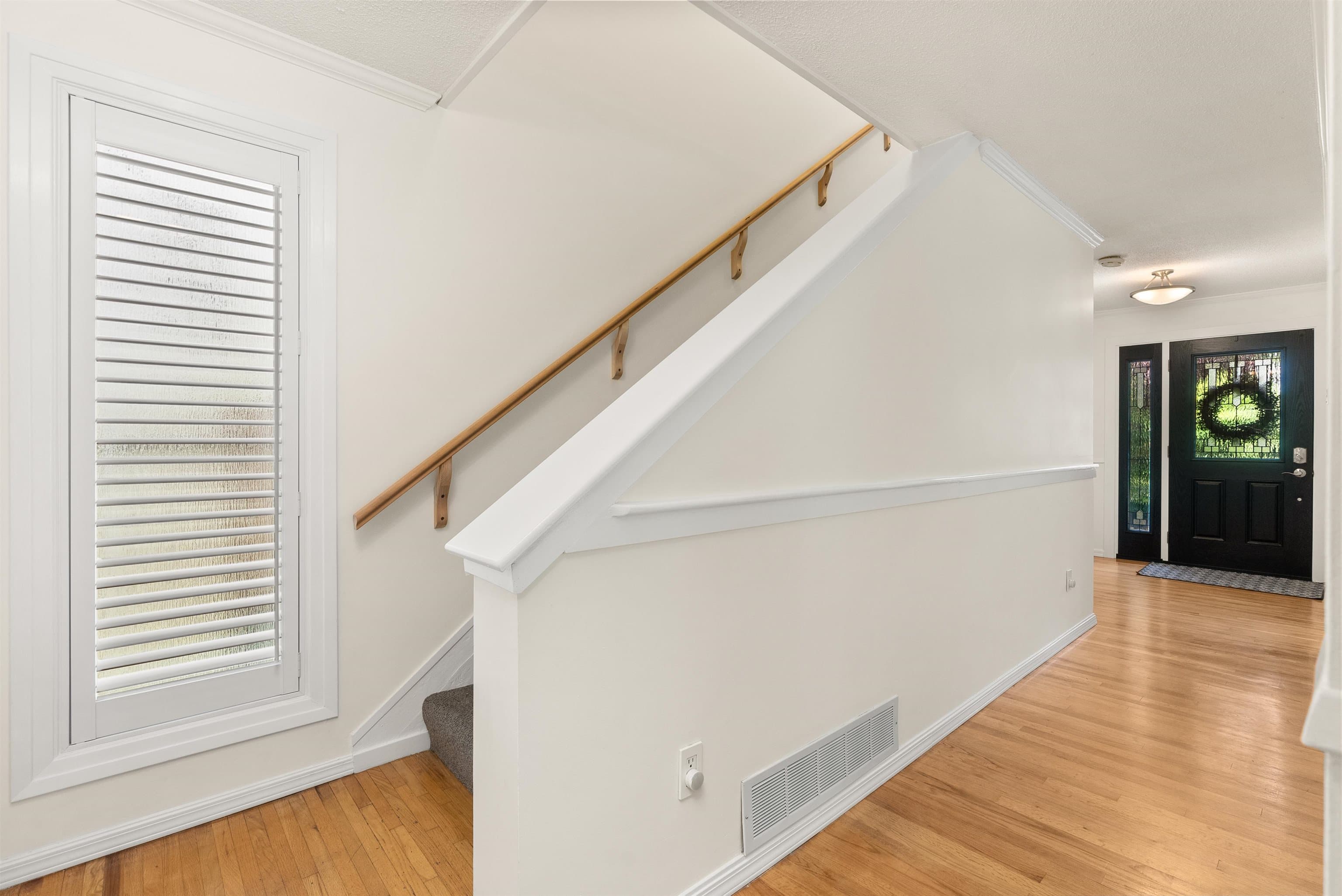 955 E 4th Street, North Vancouver, V7L 1K3 — photo 4
