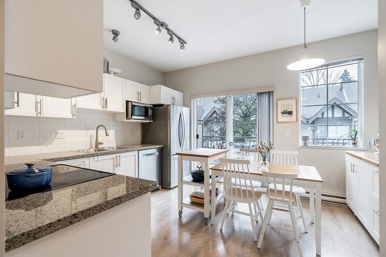 26 - 8533 Cumberland Place, Burnaby, V3N 5C1 — photo 5