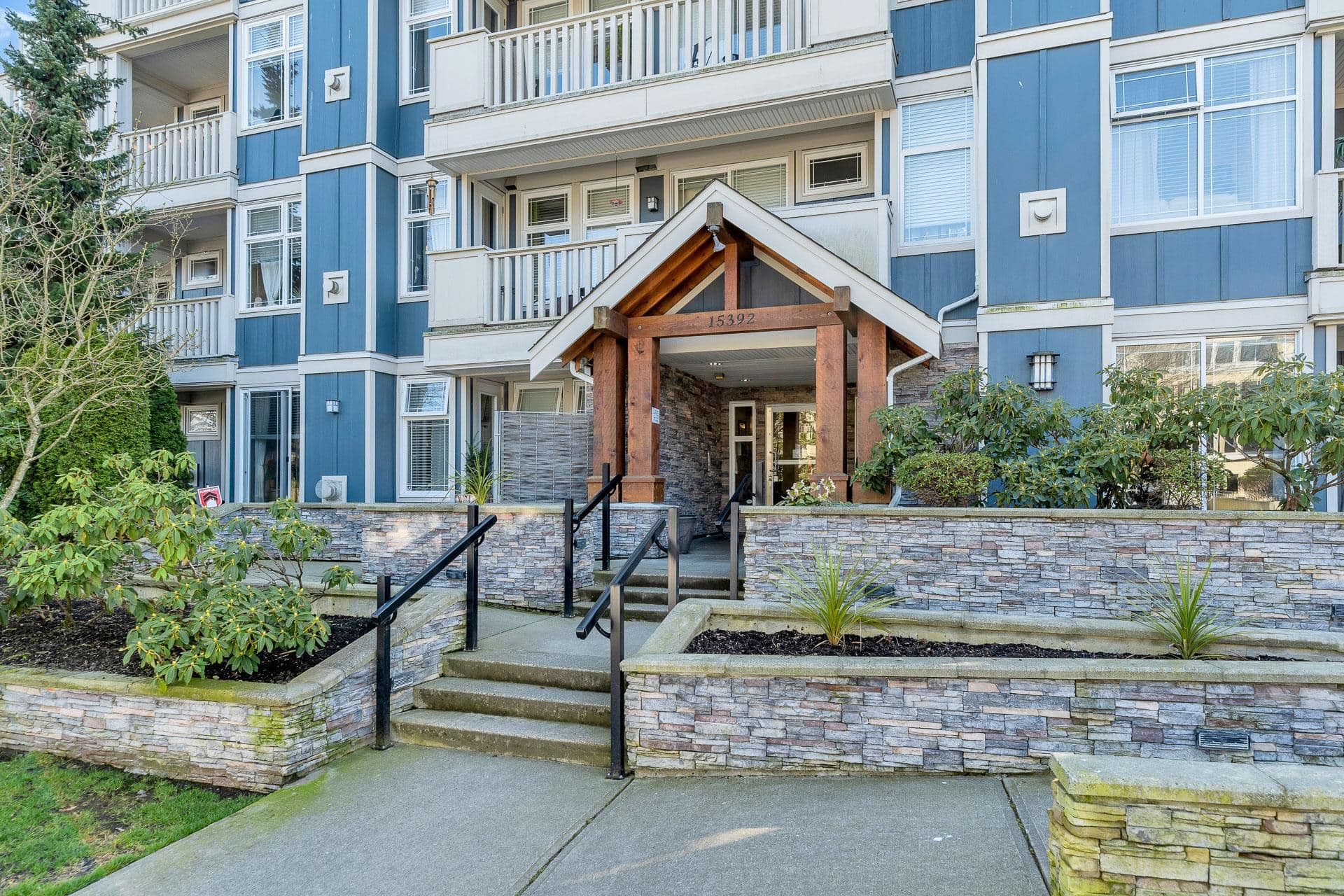 304 - 15392 16a Avenue, Surrey, V4A 1S9 — photo 4