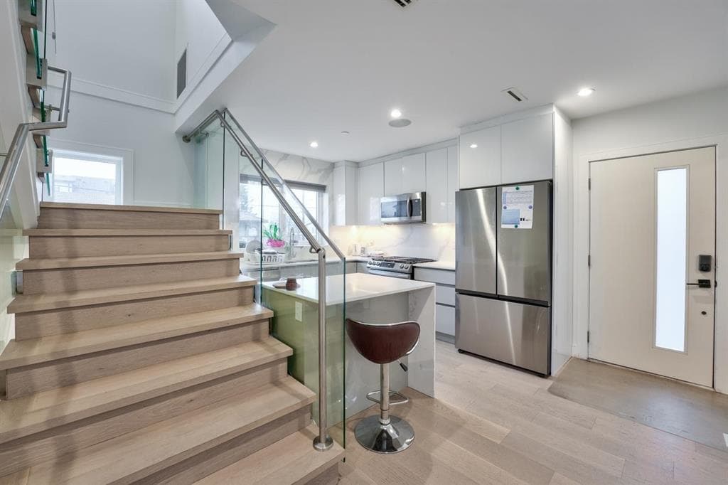 1204 Kaslo Street, Vancouver, V5K 3Z7 — photo 3