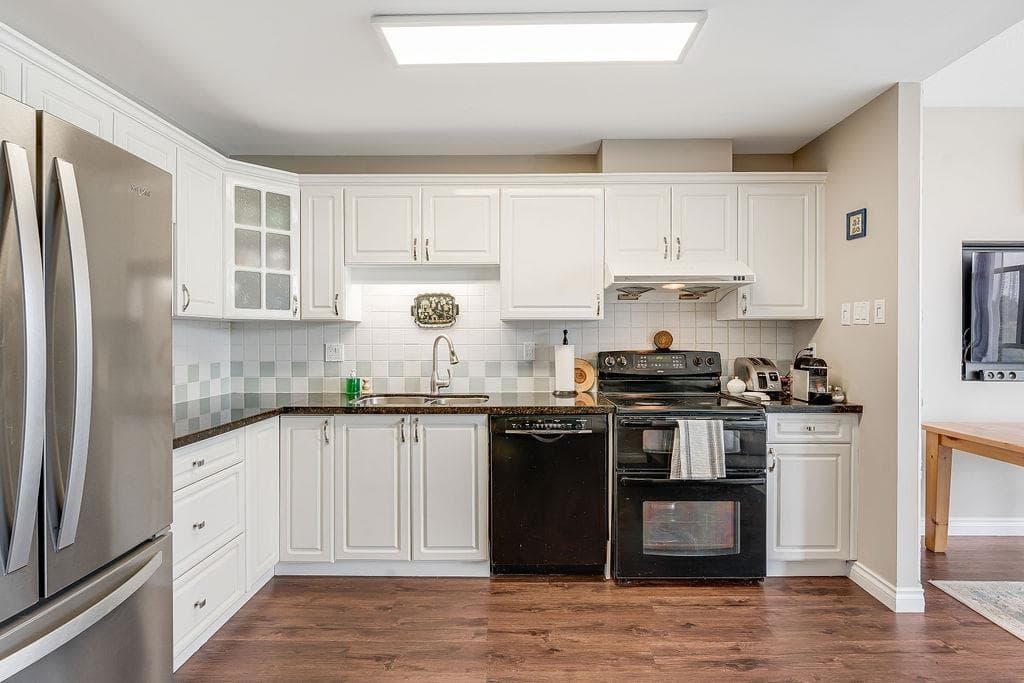 902 - 6838 Station Hill Drive, Burnaby, V3N 5A4 — photo 5