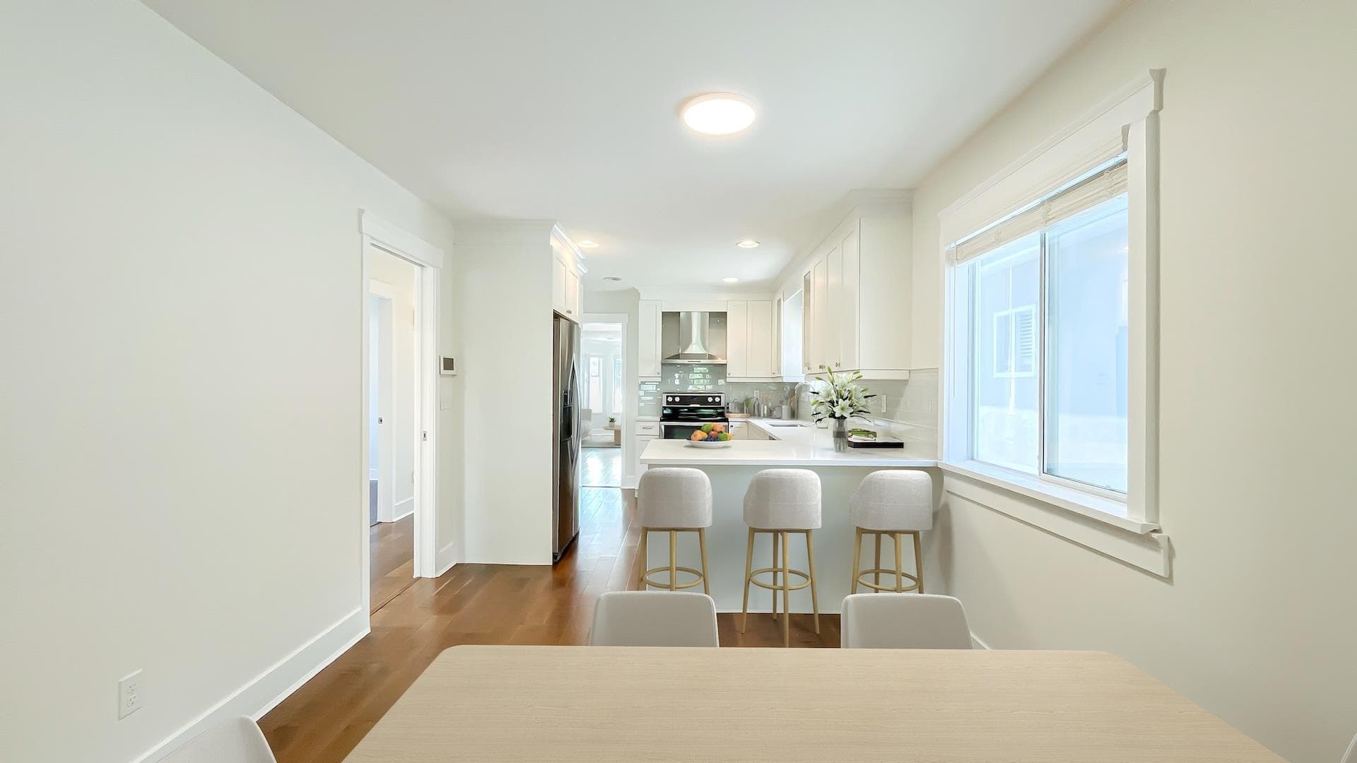 5076 Smith Avenue, Burnaby, V5G 2W7 — photo 5