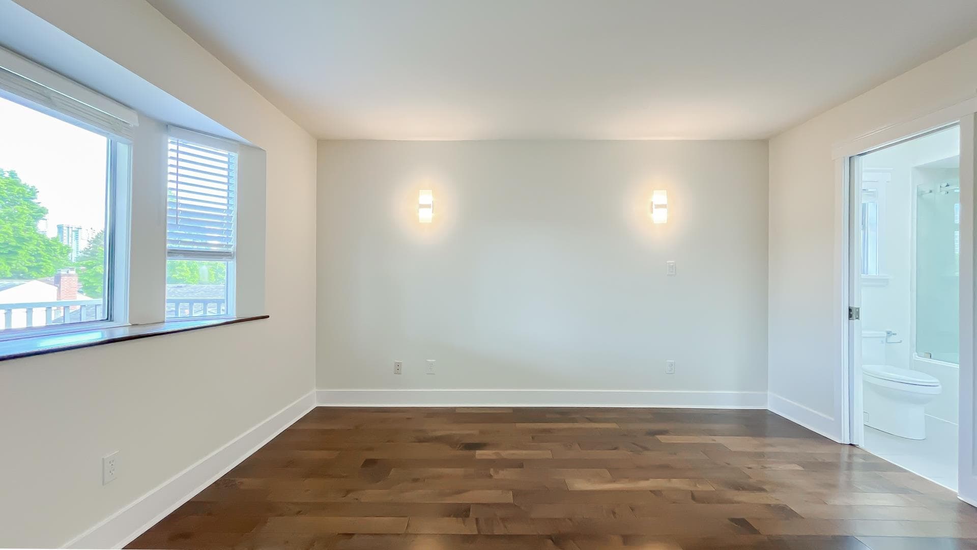 5076 Smith Avenue, Burnaby, V5G 2W7 — photo 4