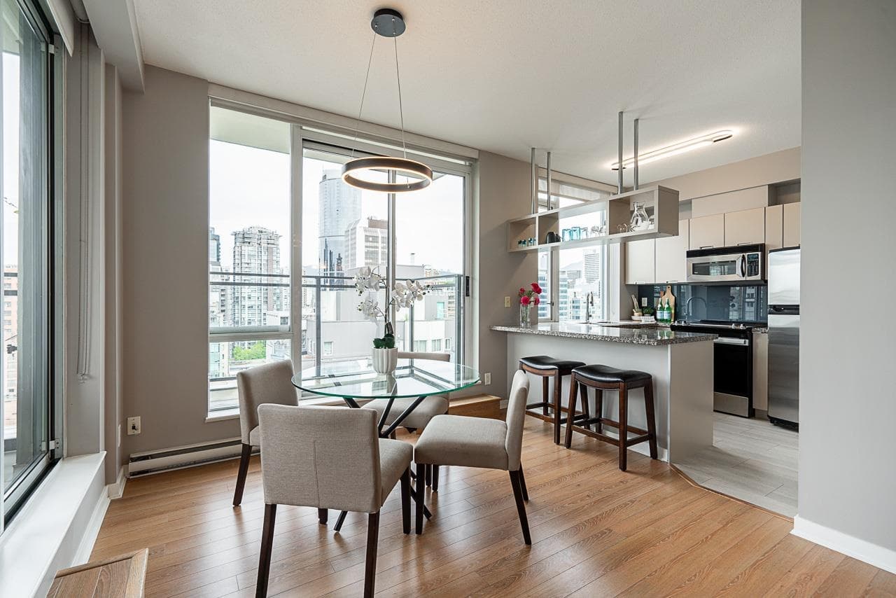PH3 - 1082 Seymour Street, Vancouver, V6B 1X9 — photo 2
