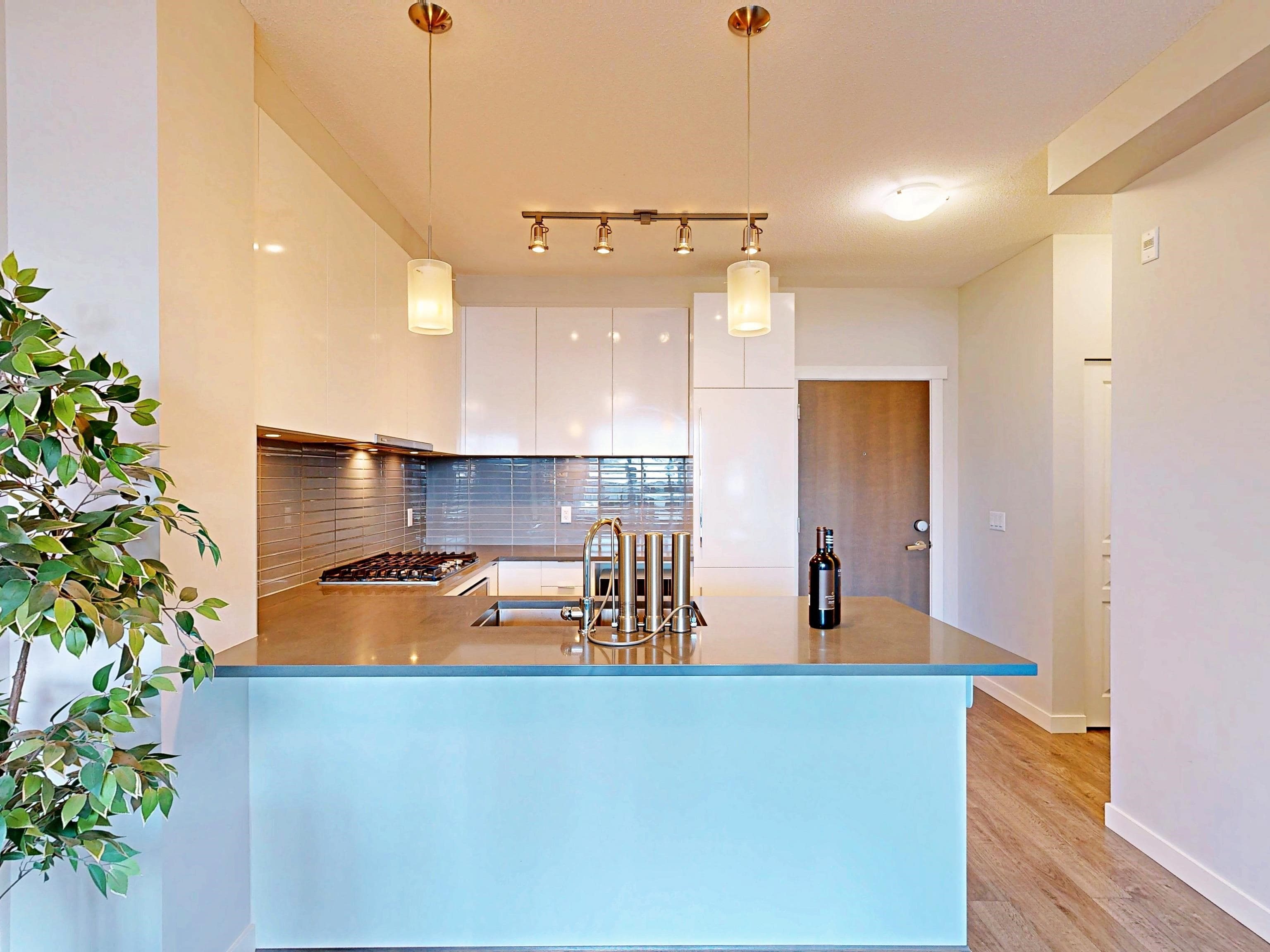 319 - 9311 Alexandra Road, Richmond, V6X 0L8 — photo 2