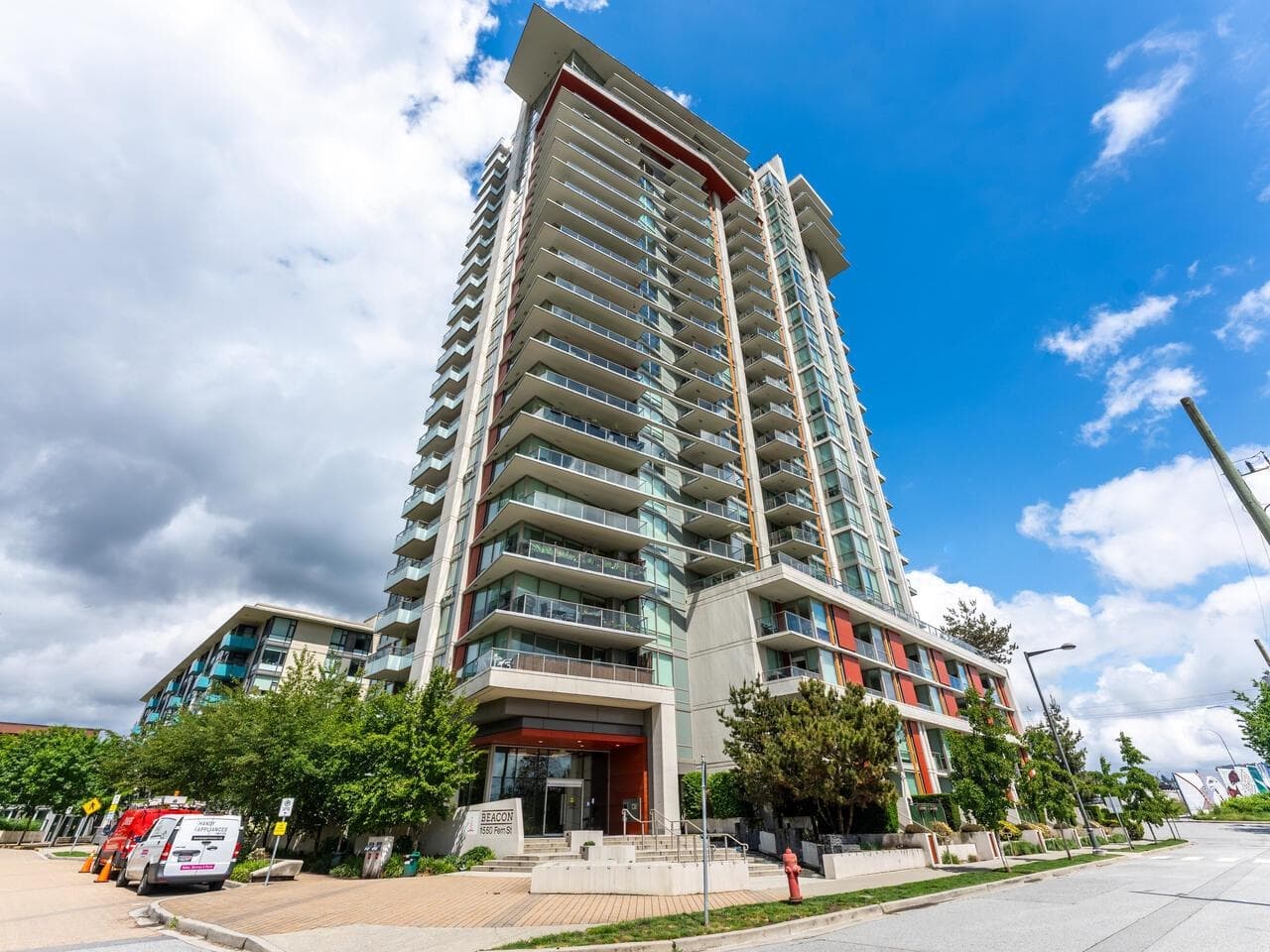 908 - 1550 Fern Street, North Vancouver, V7J 0A9 — photo 2