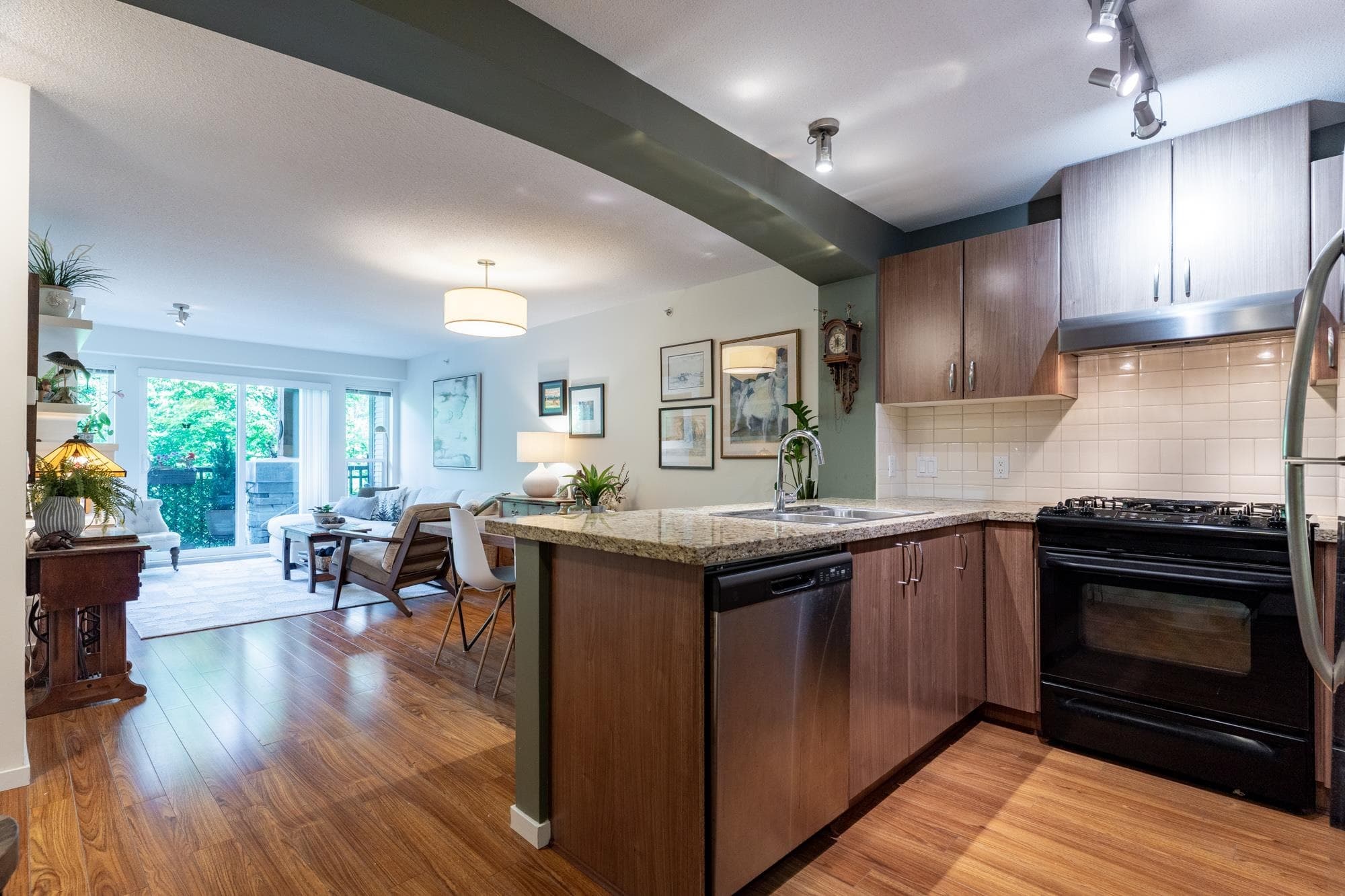 411 - 3082 Dayanee Springs Boulevard, Coquitlam, V3E 0A3 — photo 4