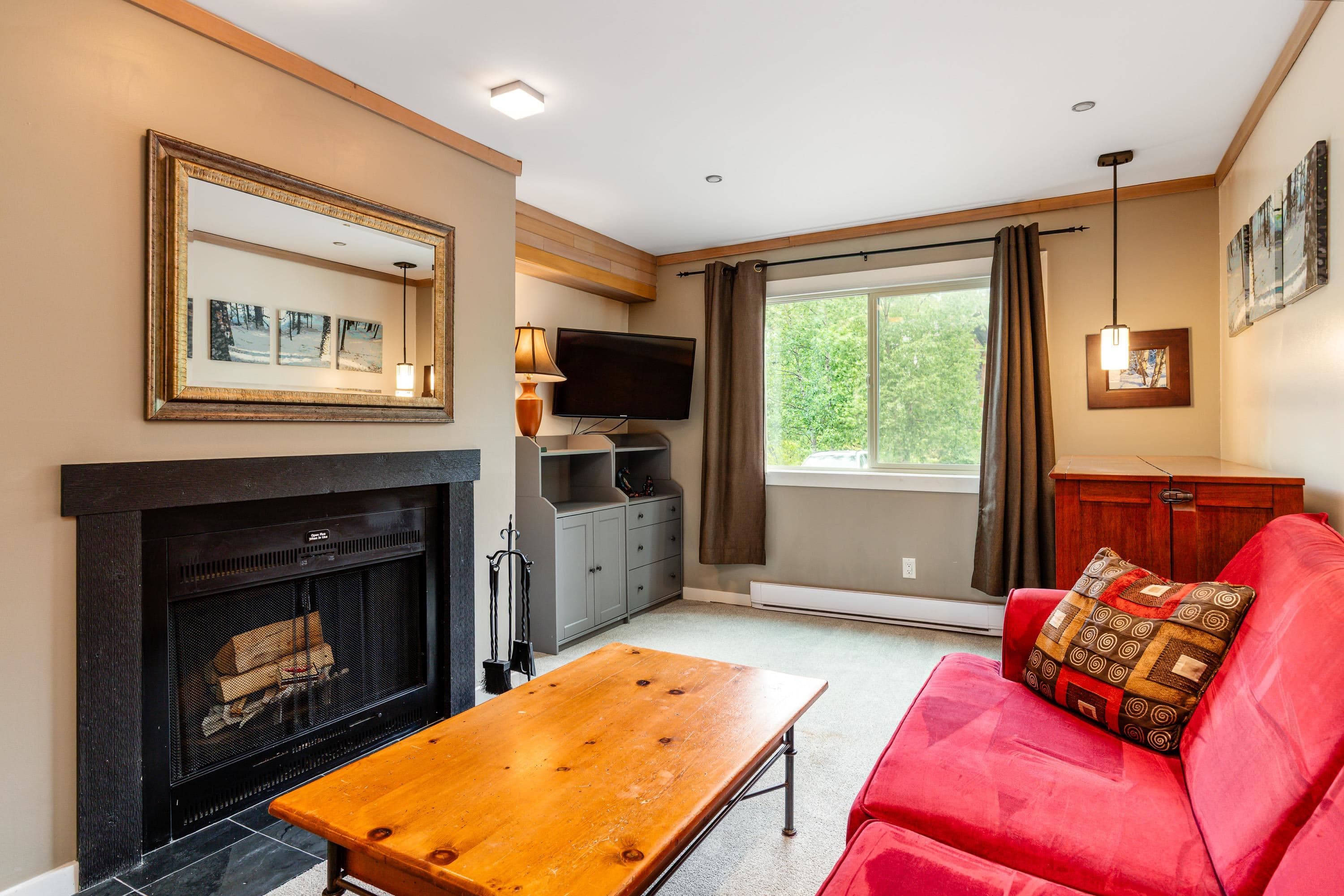 105 - 2021 Karen Crescent, Whistler, V8E 0H1 — photo 2
