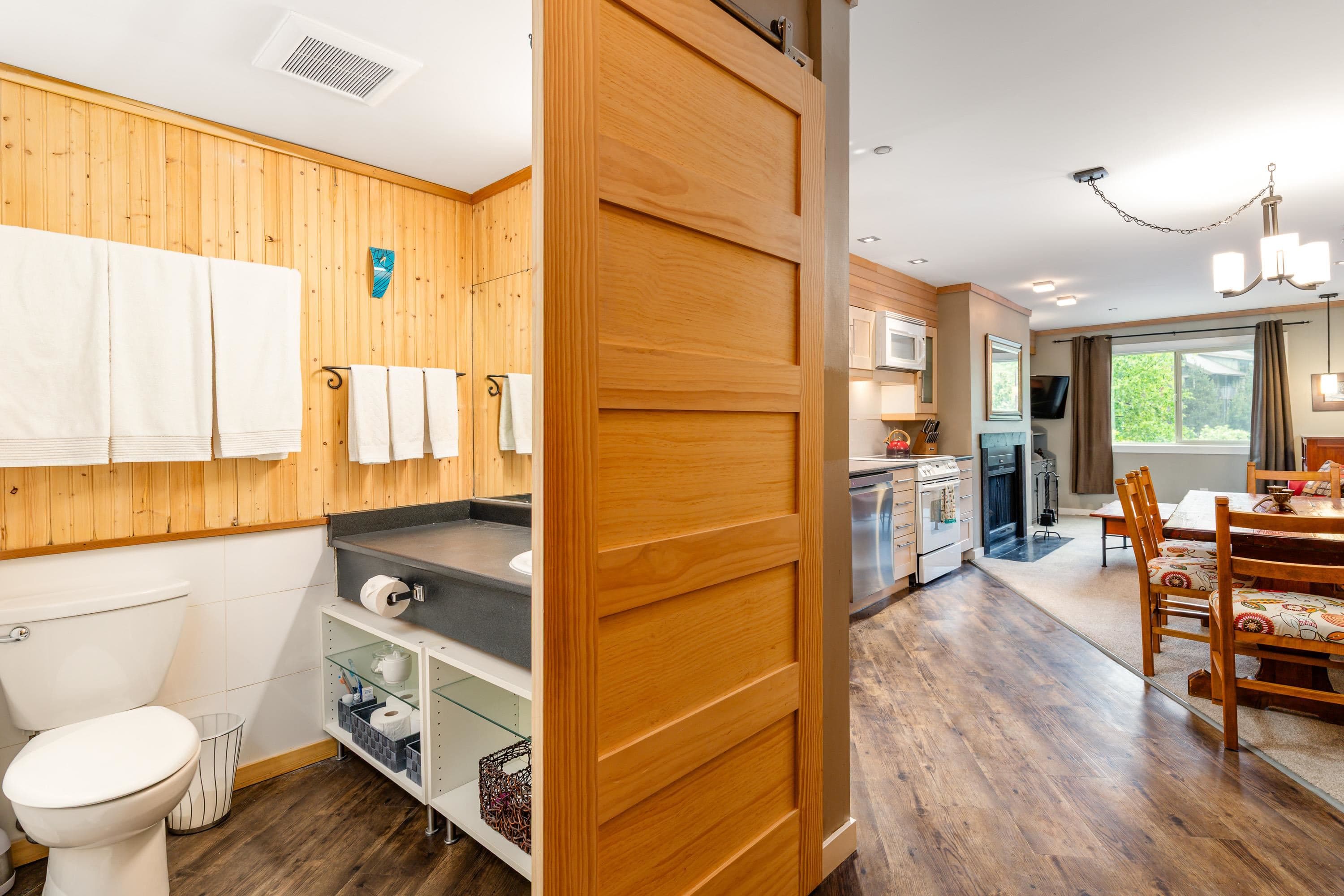 105 - 2021 Karen Crescent, Whistler, V8E 0H1 — photo 5
