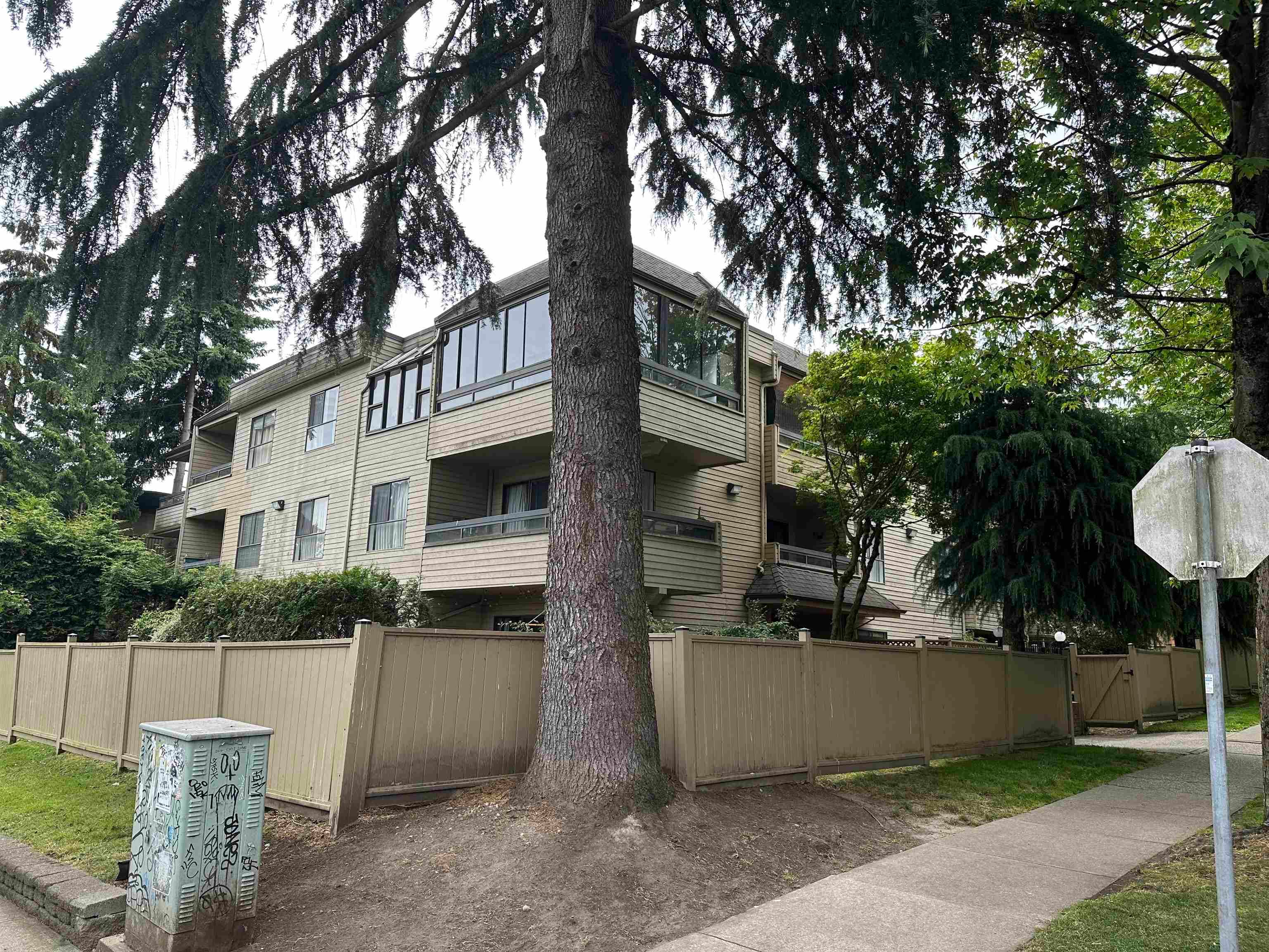 306 - 2234 Prince Albert Street, Vancouver, V5T 4K9 — photo 2