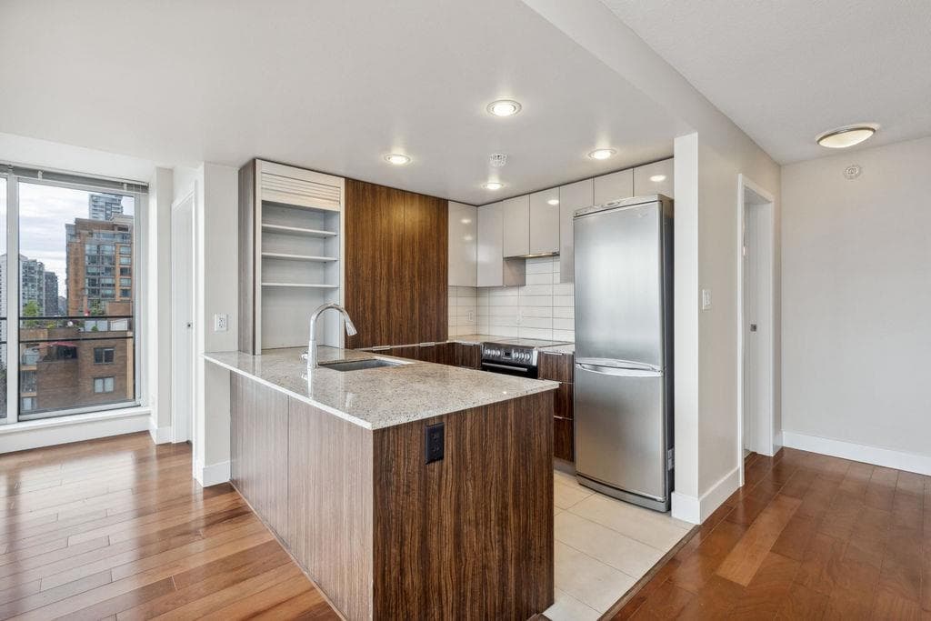 1801 - 1088 Richards Street, Vancouver, V6B 0J8 — photo 5