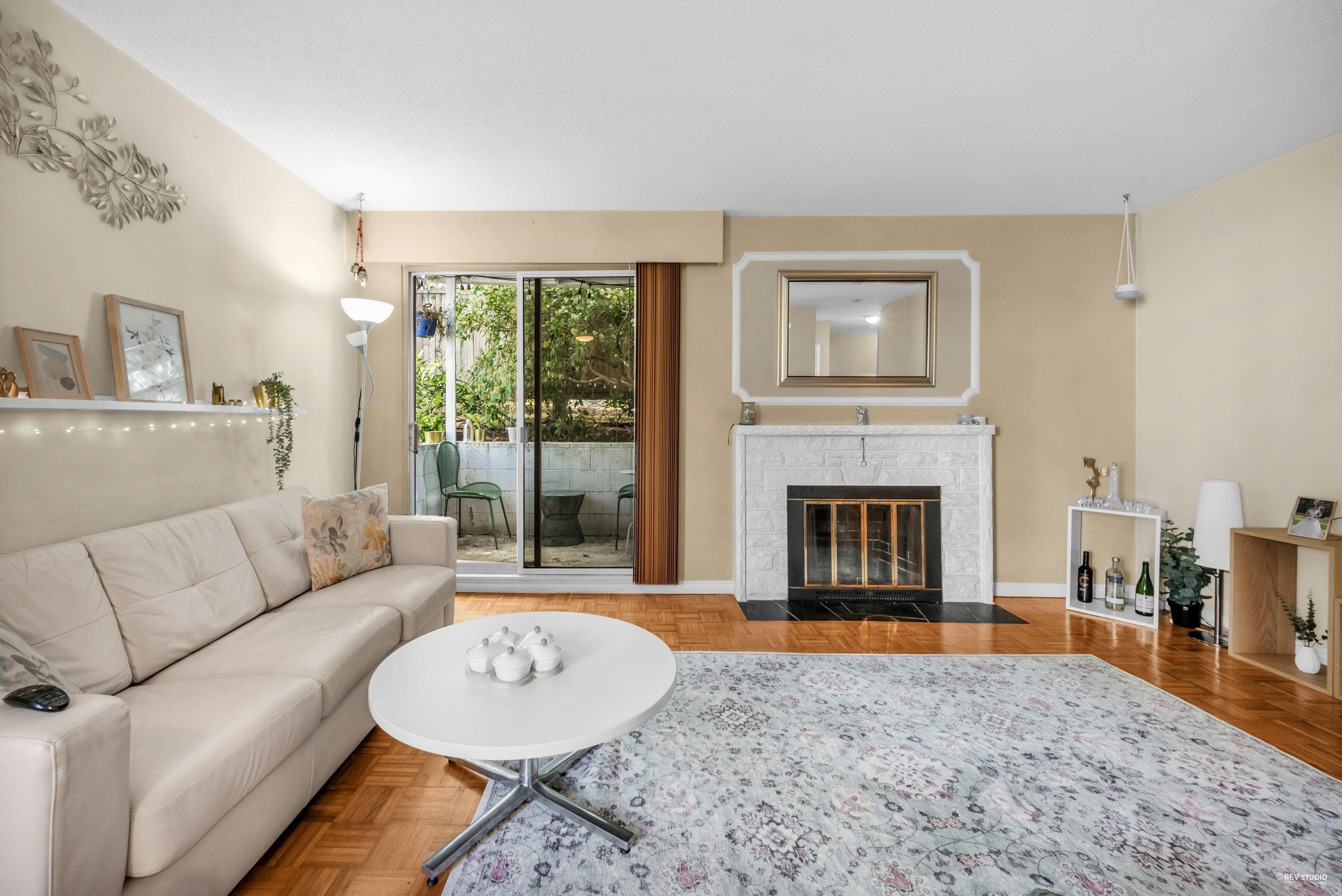 2 - 140 E 20th Street, North Vancouver, V7L 3A4 — photo 3