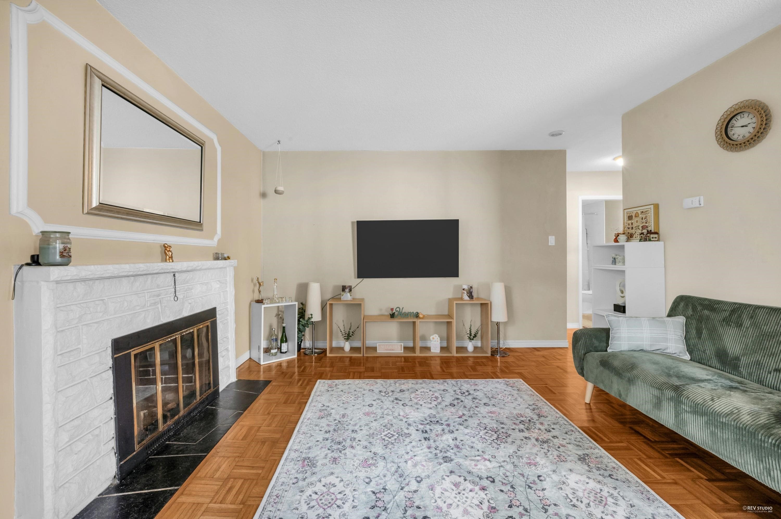 2 - 140 E 20th Street, North Vancouver, V7L 3A4 — photo 4