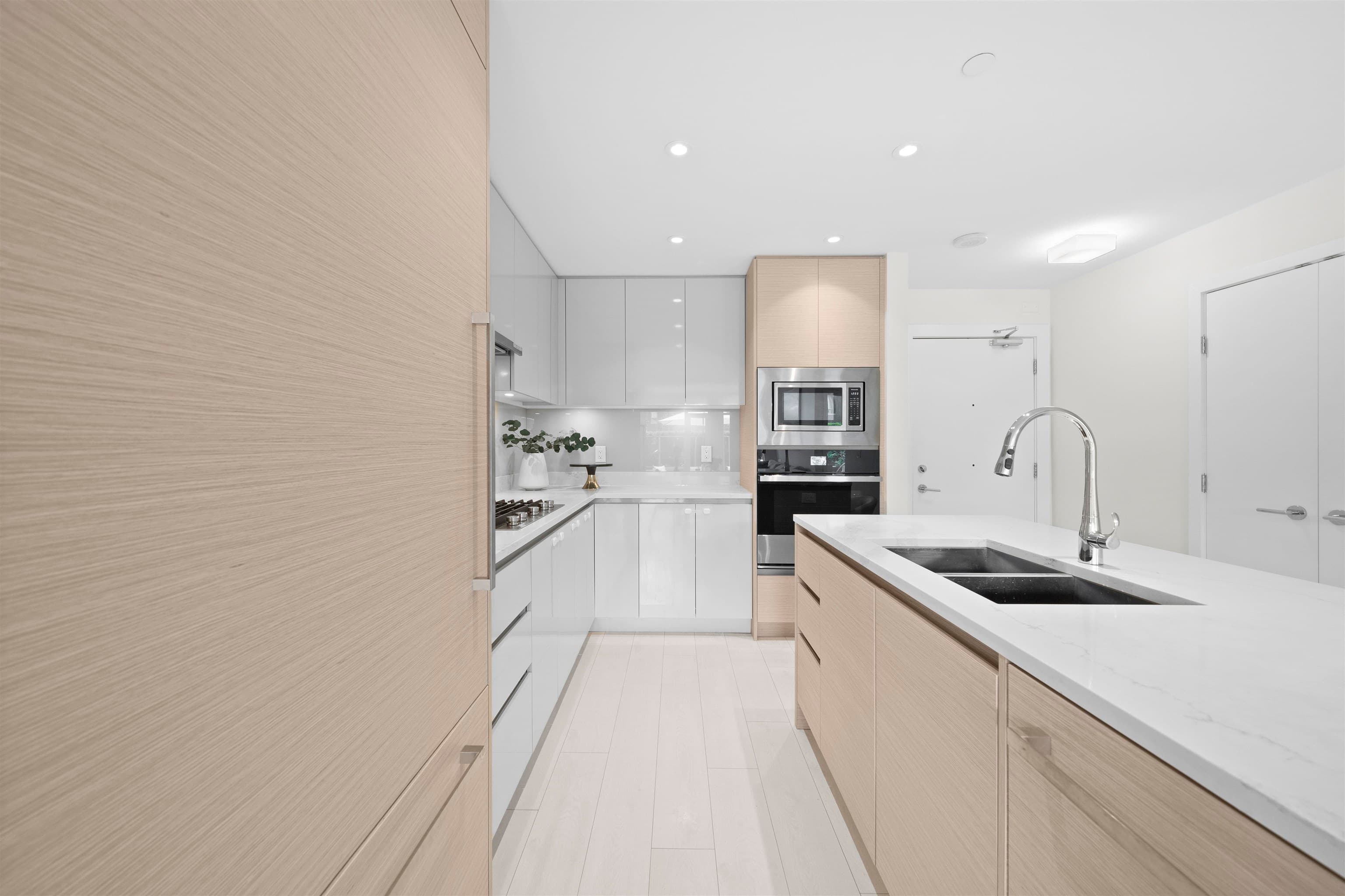 208 - 3538 Sawmill Crescent, Vancouver, V5S 0J8 — photo 2