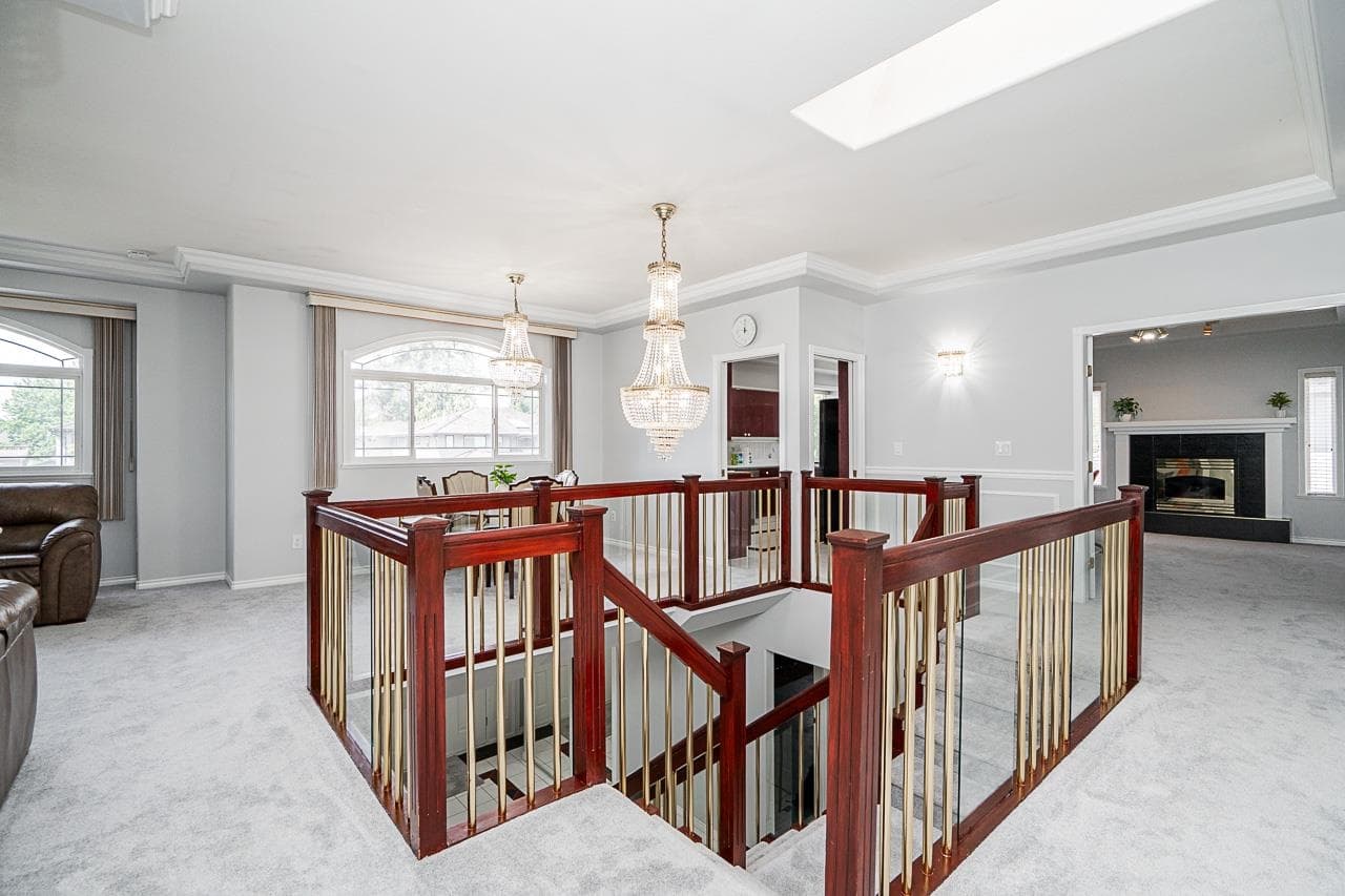6928 127a Street, Surrey, V3W 1H7 — photo 5