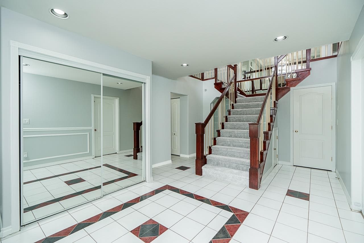 6928 127a Street, Surrey, V3W 1H7 — photo 4