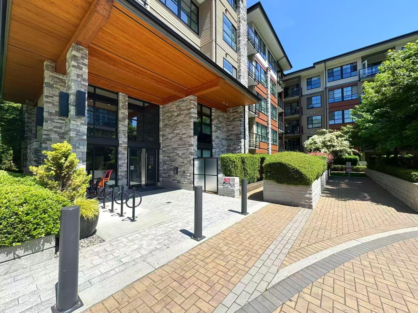 114 - 1152 Windsor Mews, Coquitlam, V3B 0N1 — photo 2