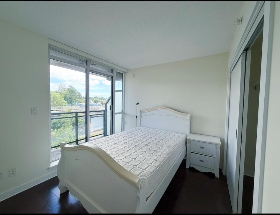 412 - 10777 University Drive, Surrey, V3T 0E6 — photo 4