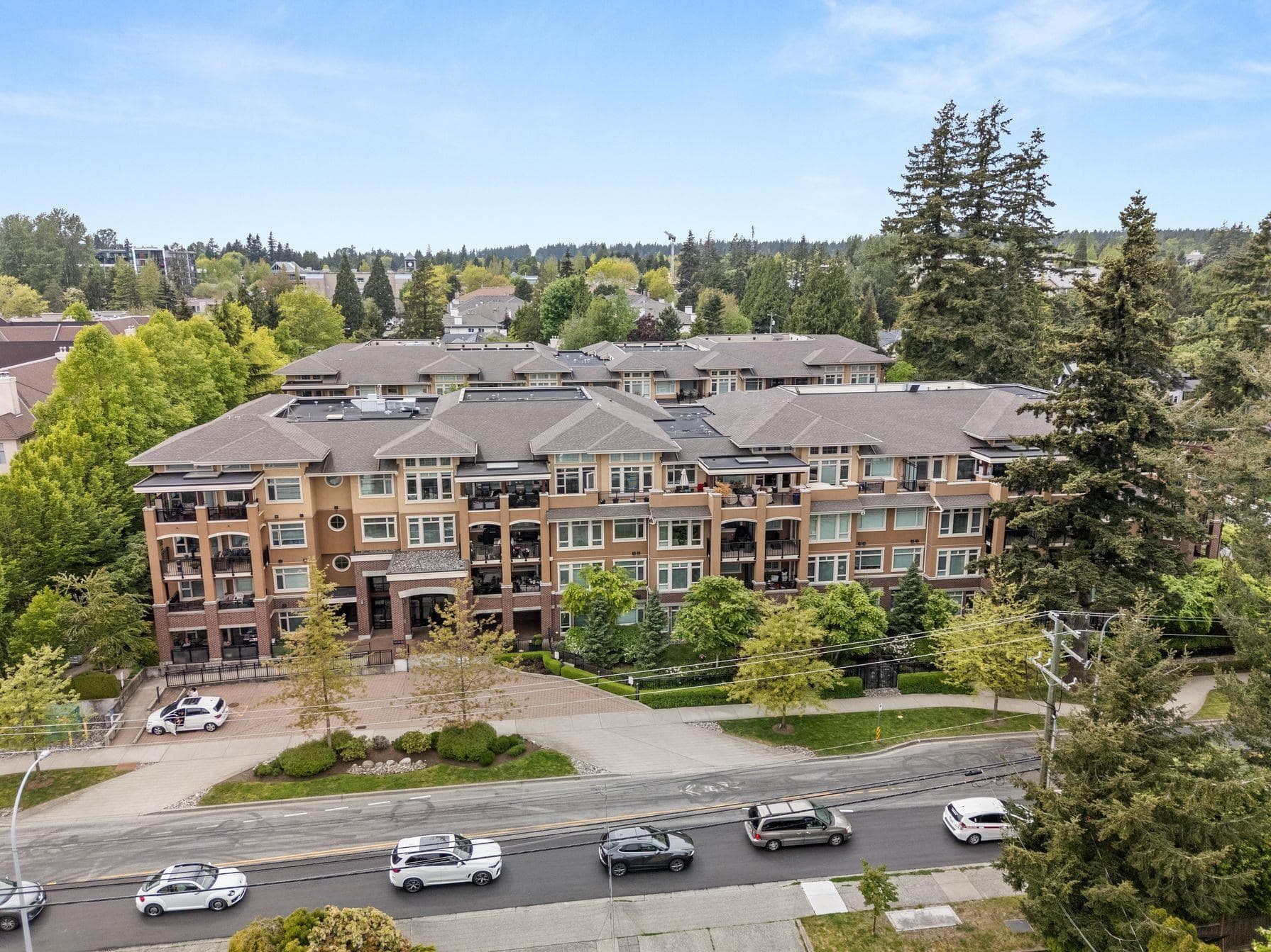 203 - 1975 154 Street, Surrey, V4A 4S2 — photo 1