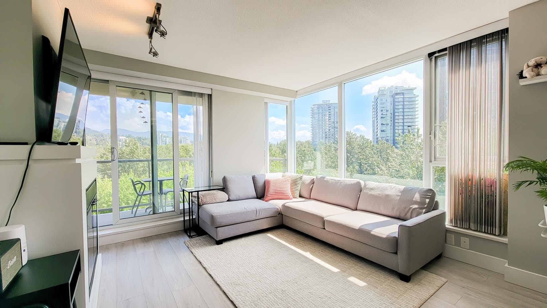 1208 - 660 Nootka Way, Port Moody, V3H 0B7 — photo 2
