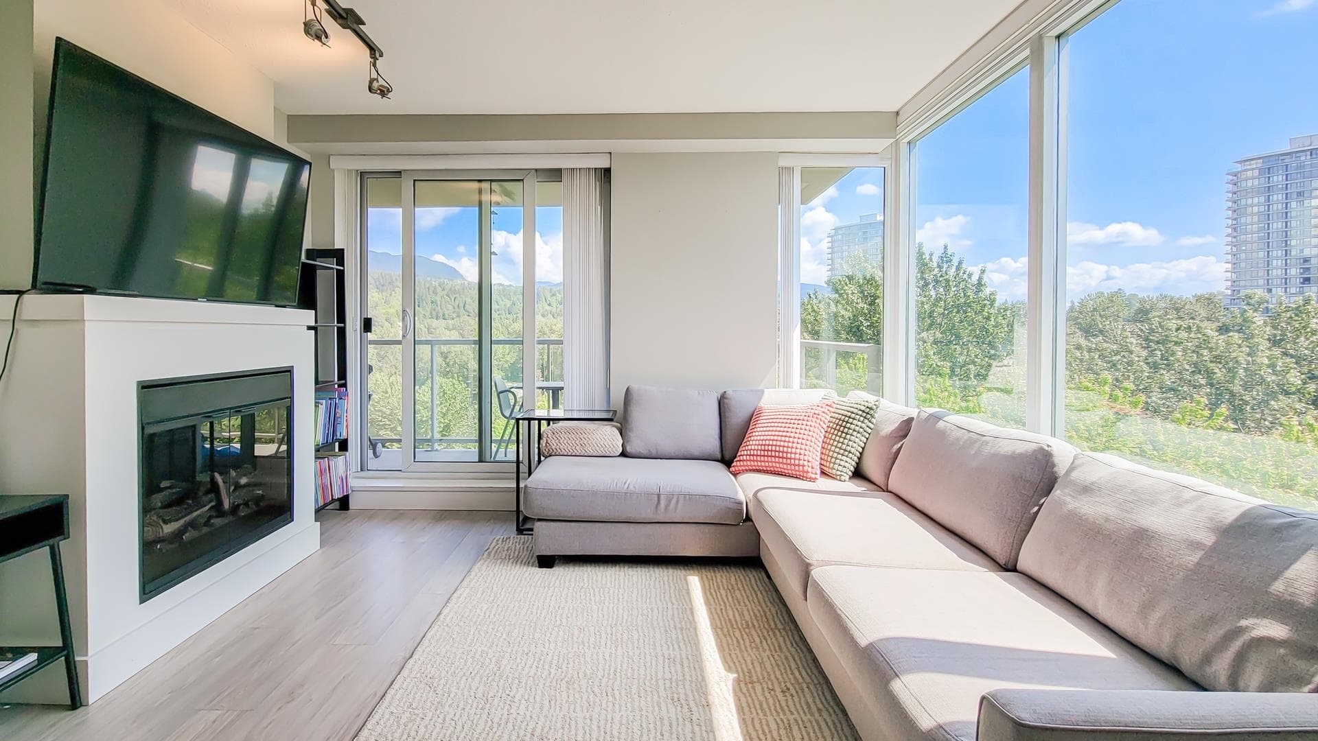 1208 - 660 Nootka Way, Port Moody, V3H 0B7 — photo 3
