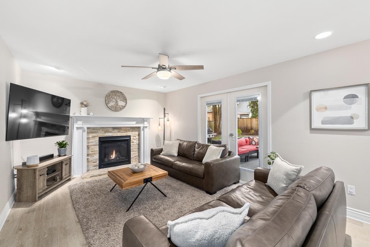 20964 93b Place, Langley
