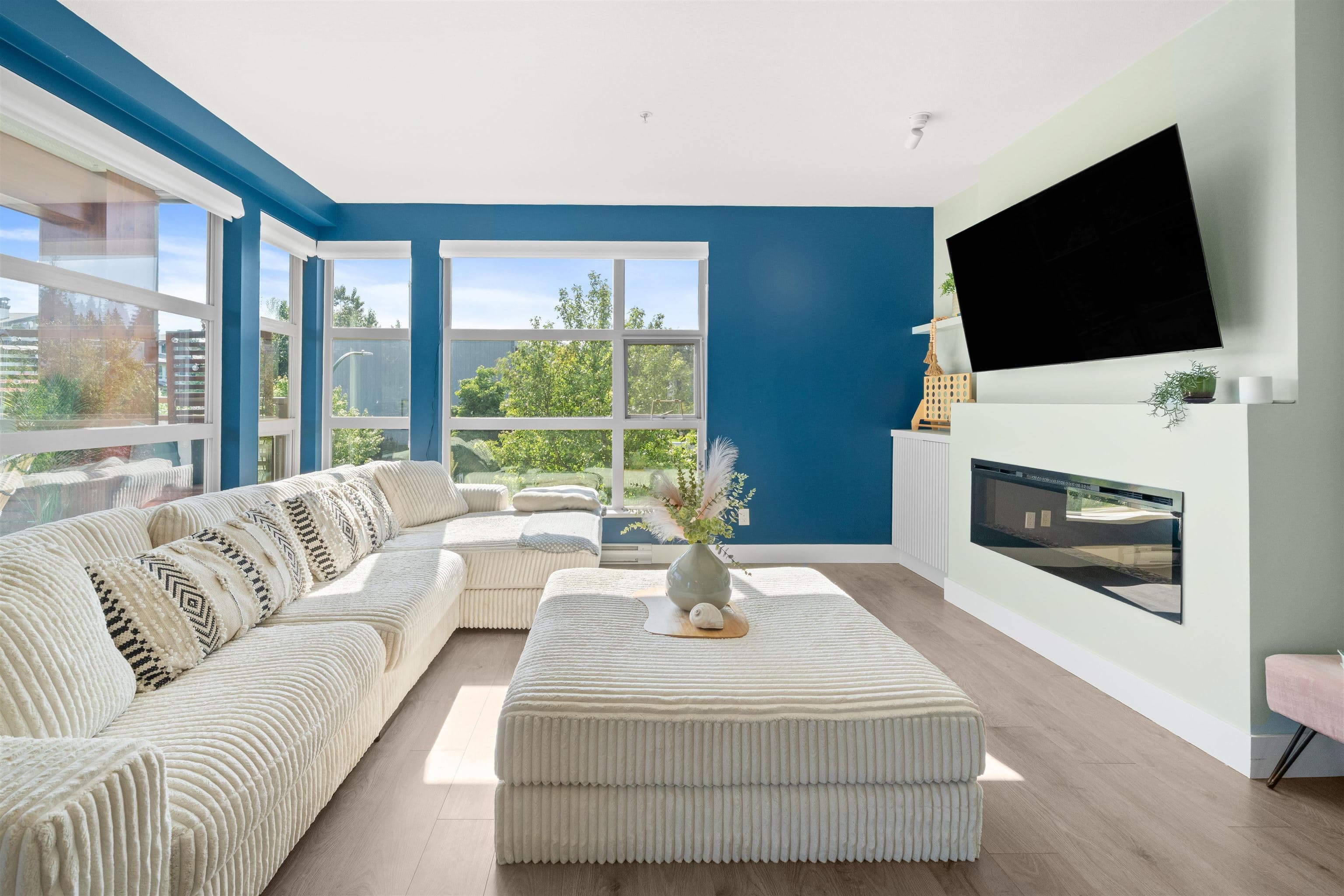 202 - 3602 Aldercrest Dr Drive, North Vancouver, V7G 0A2 — photo 5