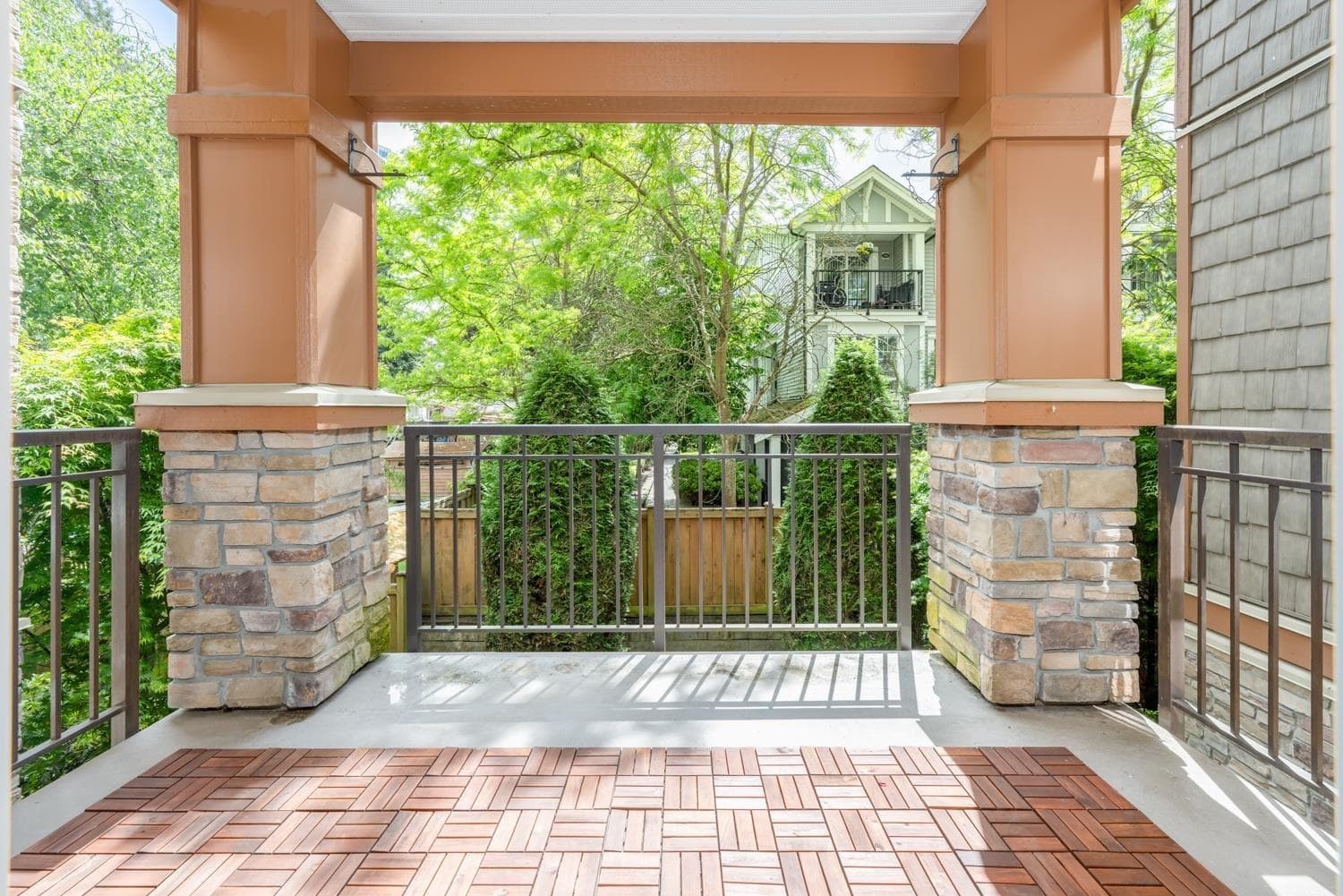 207 - 10237 133 Street, Surrey, V3T 0C6 — photo 2