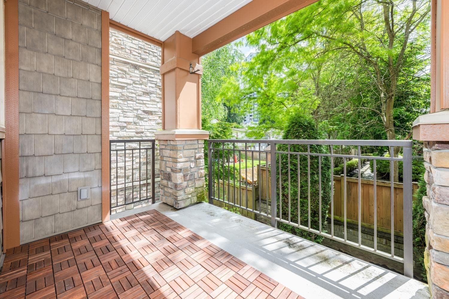 207 - 10237 133 Street, Surrey, V3T 0C6 — photo 3